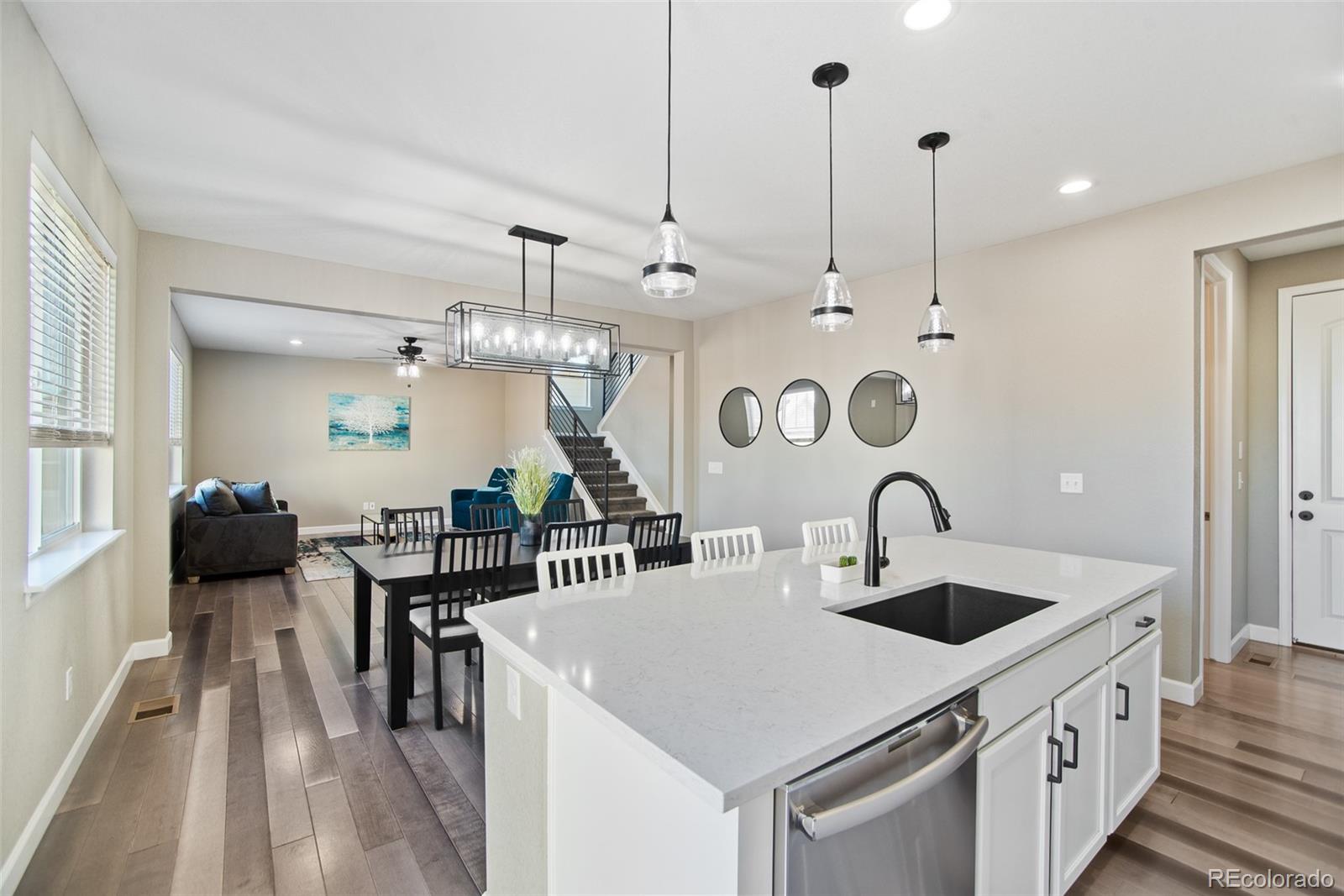 MLS Image #17 for 26421 e moraine place,aurora, Colorado
