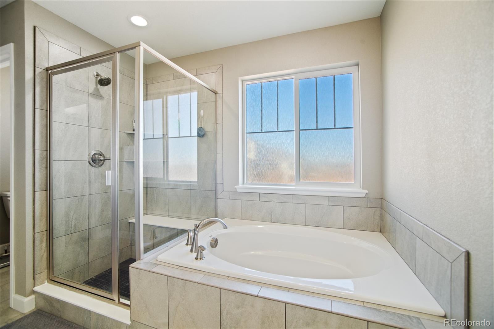 MLS Image #32 for 26421 e moraine place,aurora, Colorado