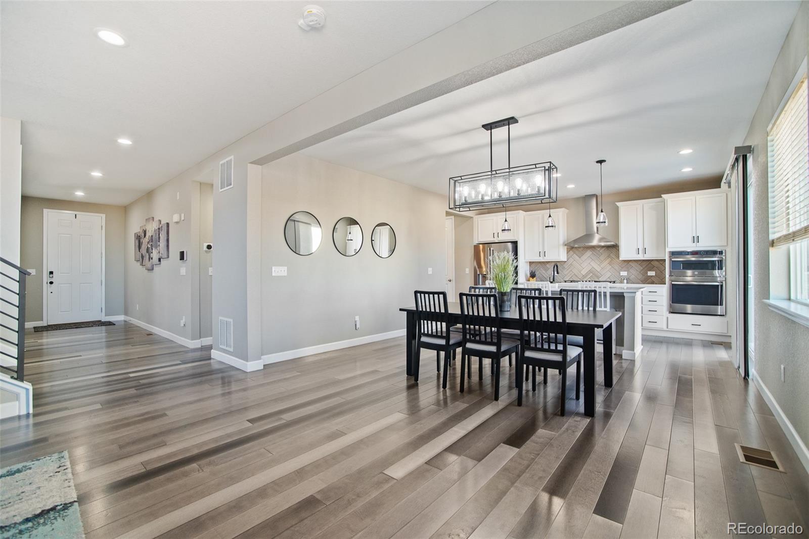 MLS Image #9 for 26421 e moraine place,aurora, Colorado