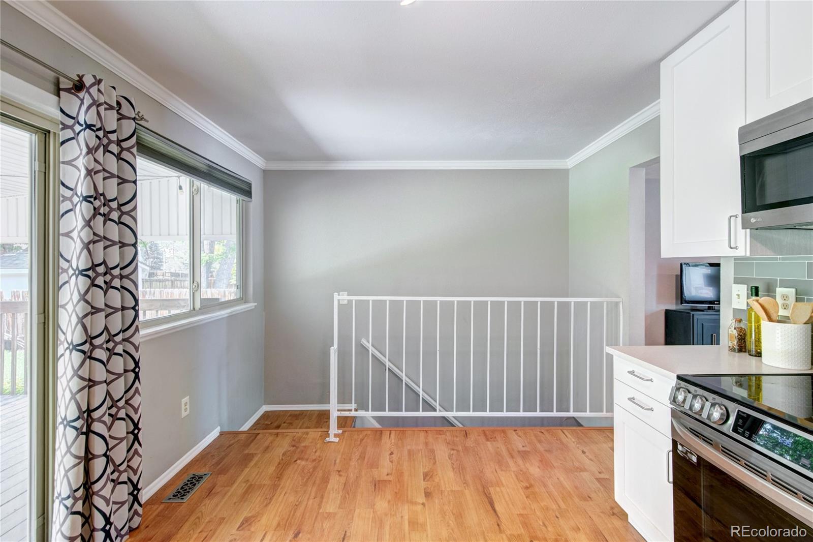 MLS Image #14 for 6523 s field way,littleton, Colorado