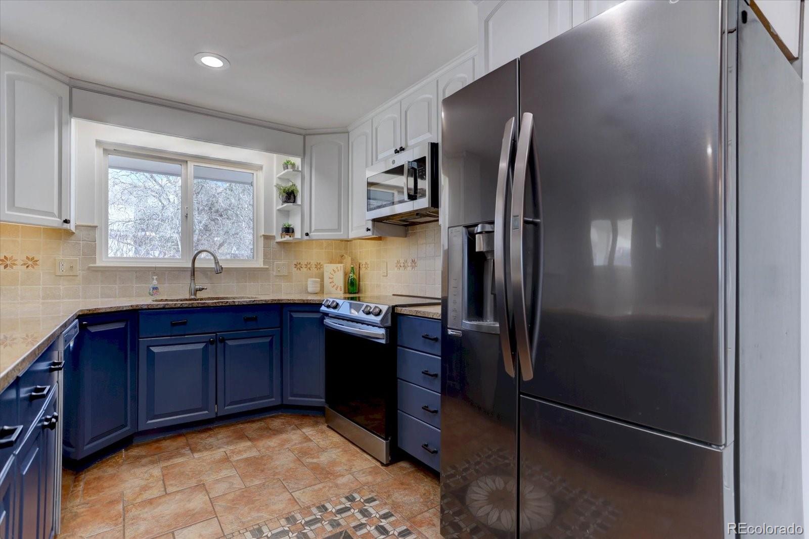 MLS Image #7 for 986 s cole drive,lakewood, Colorado