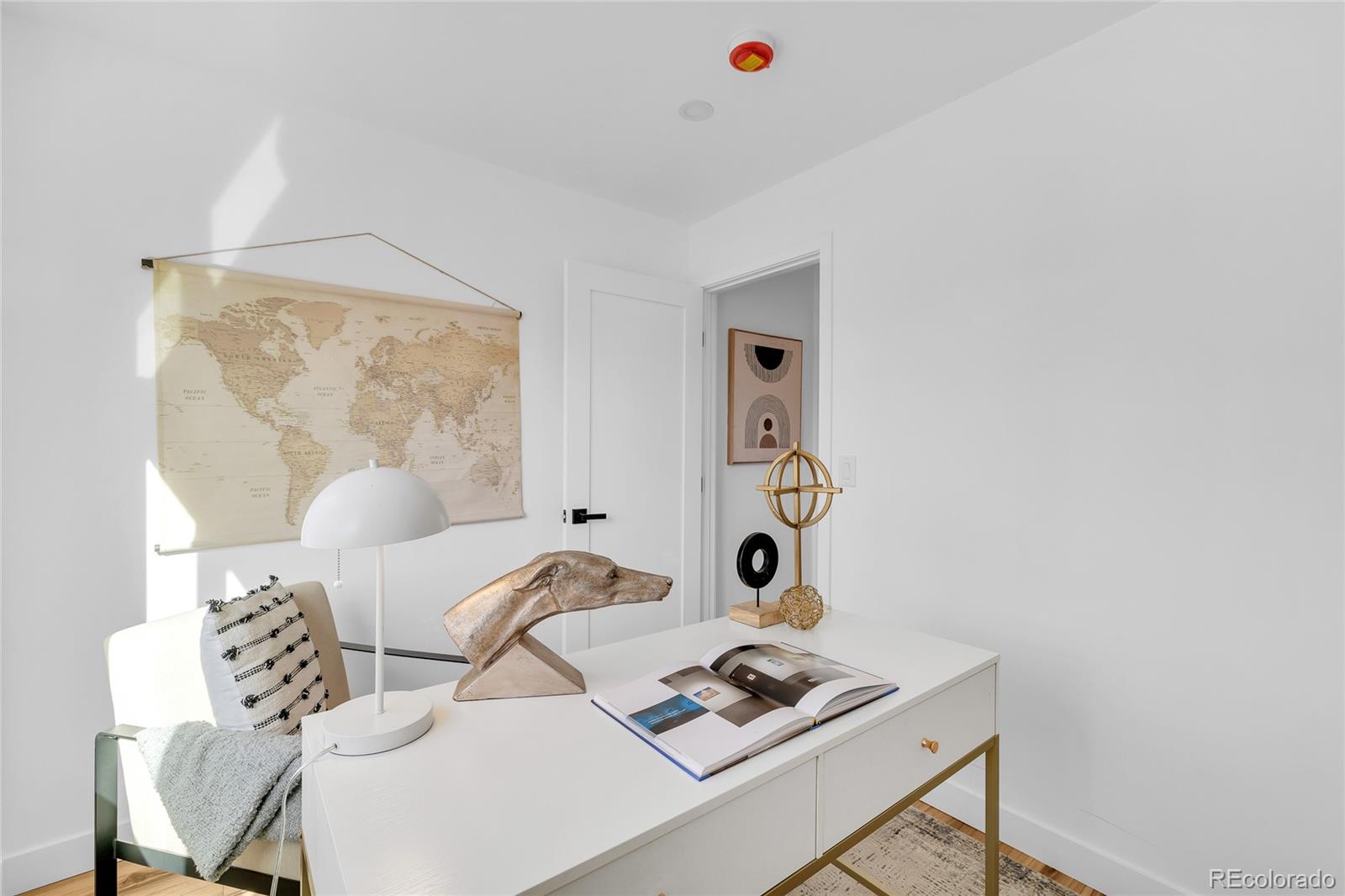 MLS Image #11 for 1490 s glencoe street,denver, Colorado