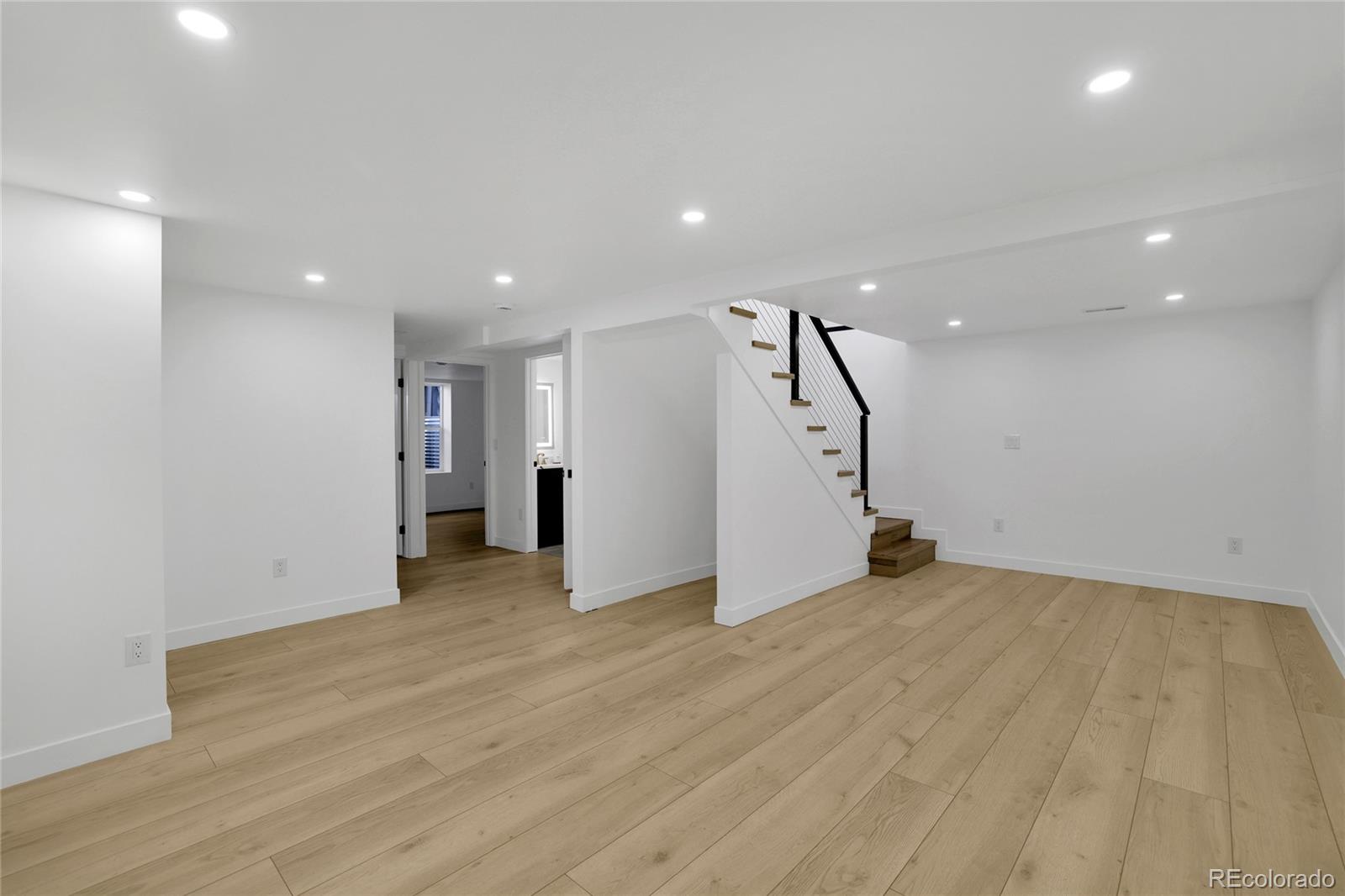 MLS Image #13 for 1490 s glencoe street,denver, Colorado