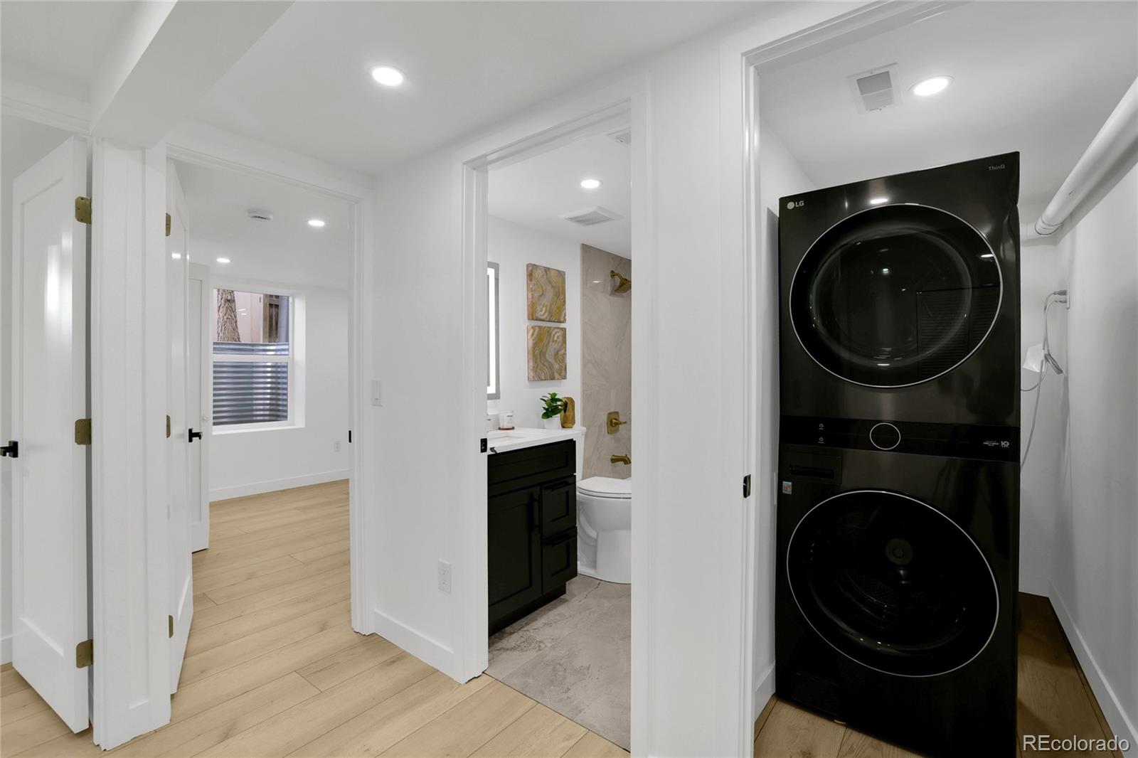 MLS Image #14 for 1490 s glencoe street,denver, Colorado