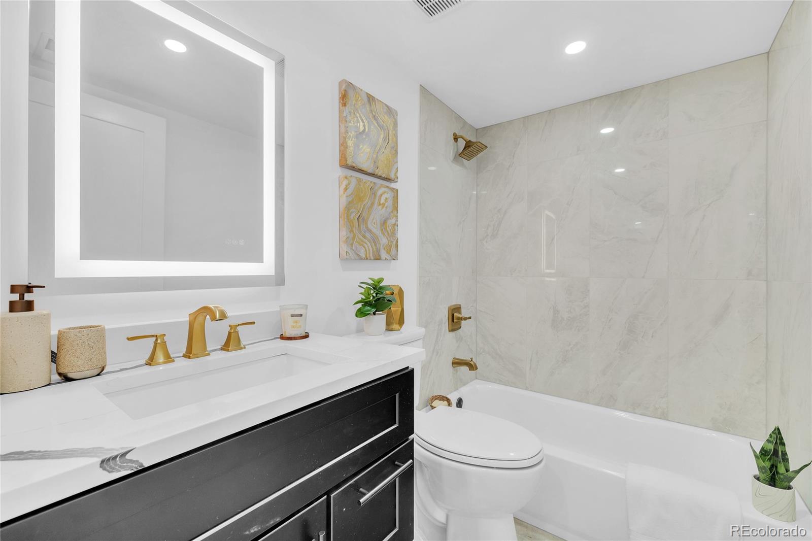 MLS Image #18 for 1490 s glencoe street,denver, Colorado