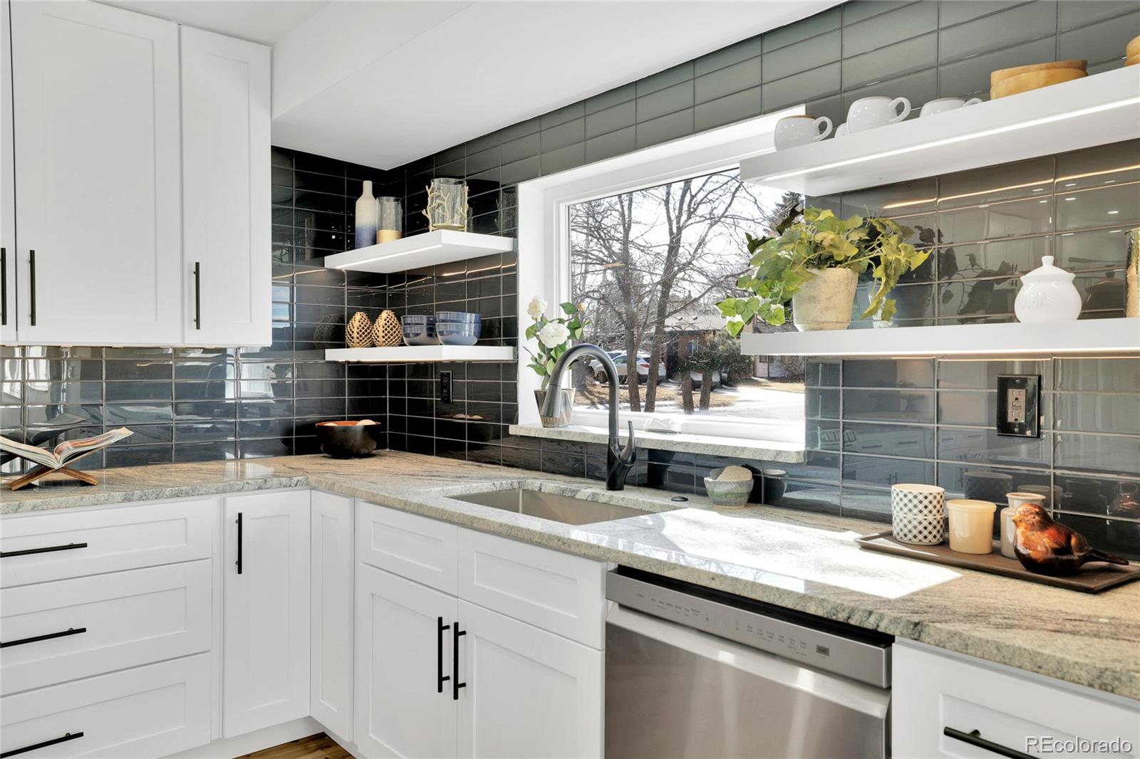 MLS Image #29 for 1490 s glencoe street,denver, Colorado