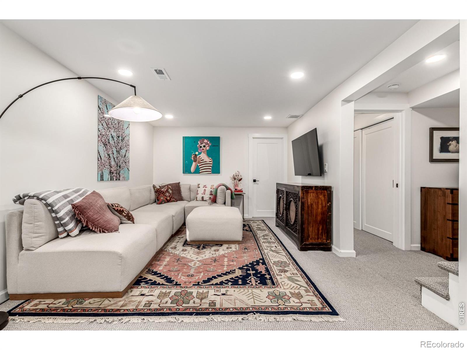 MLS Image #19 for 1542 s ogden street,denver, Colorado