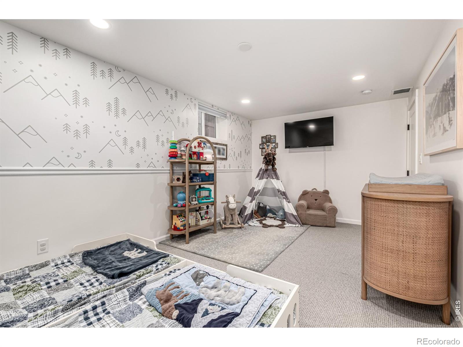 MLS Image #29 for 1542 s ogden street,denver, Colorado