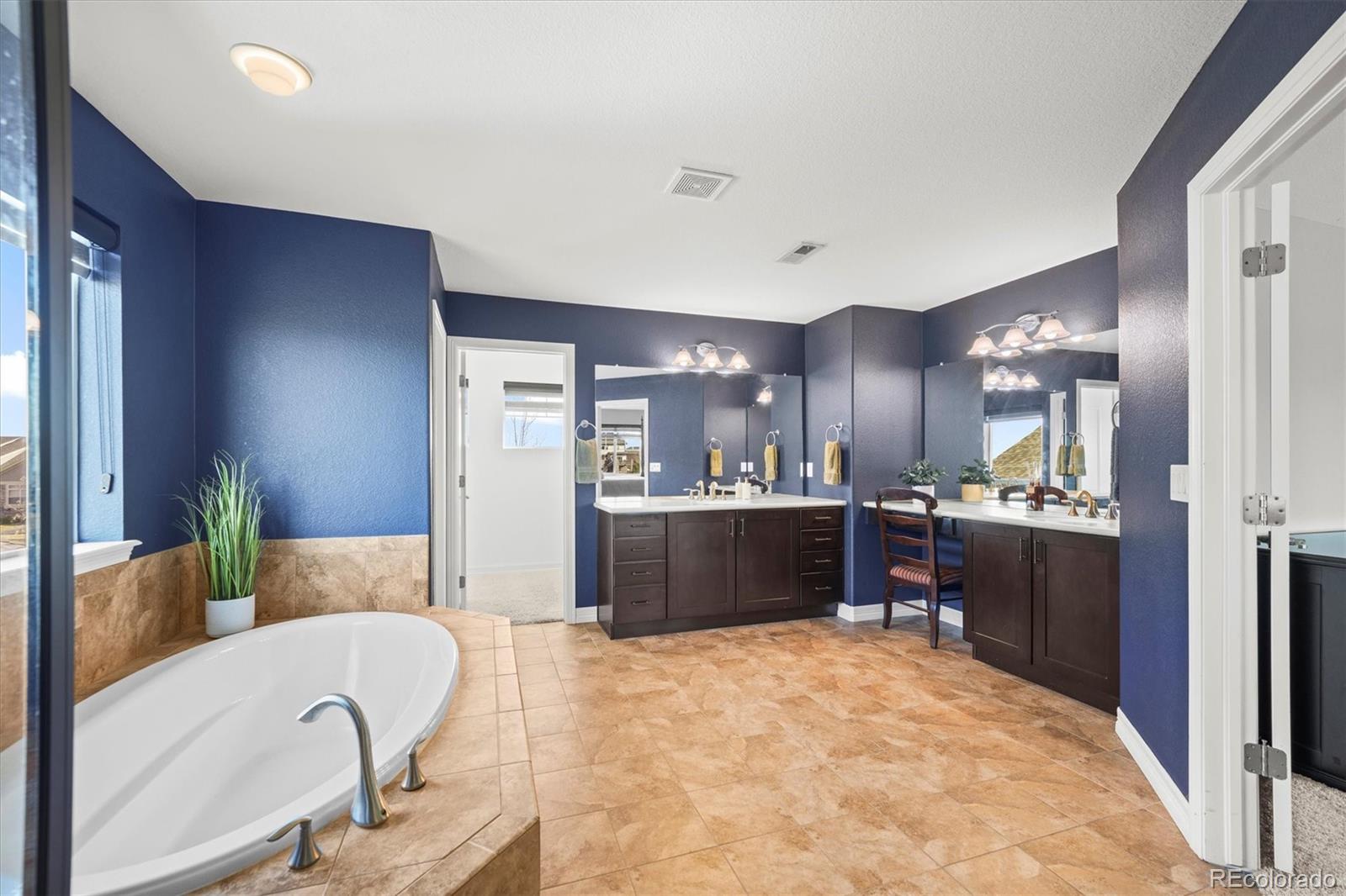 MLS Image #28 for 8149 s blackstone parkway,aurora, Colorado