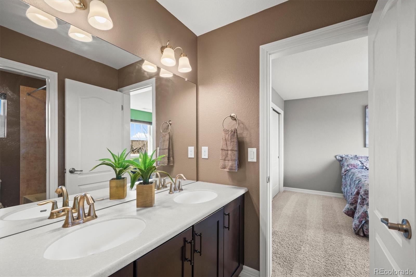 MLS Image #34 for 8149 s blackstone parkway,aurora, Colorado