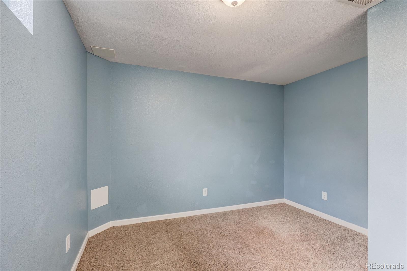 MLS Image #23 for 5557  billings street,denver, Colorado