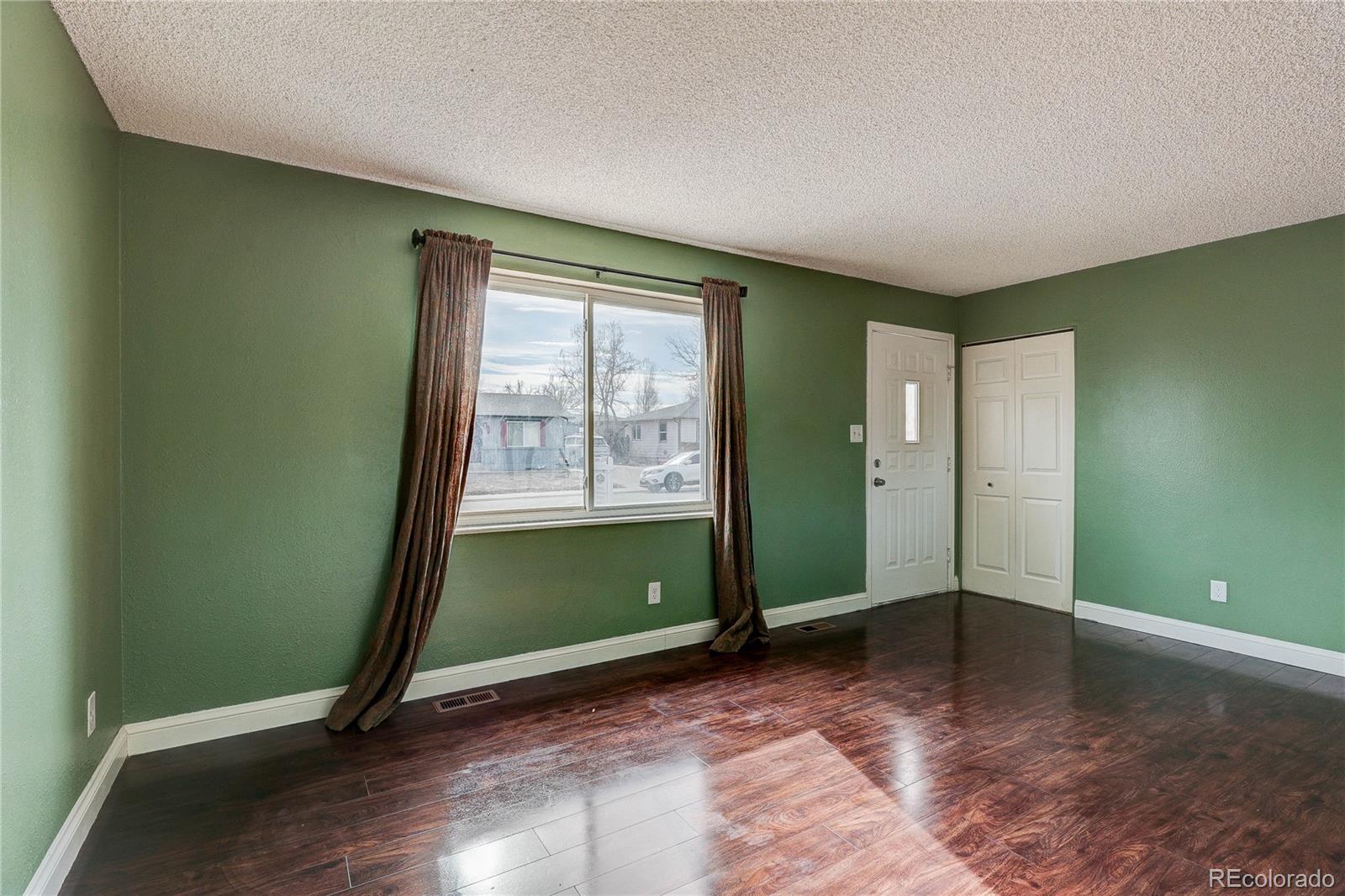 MLS Image #3 for 5557  billings street,denver, Colorado