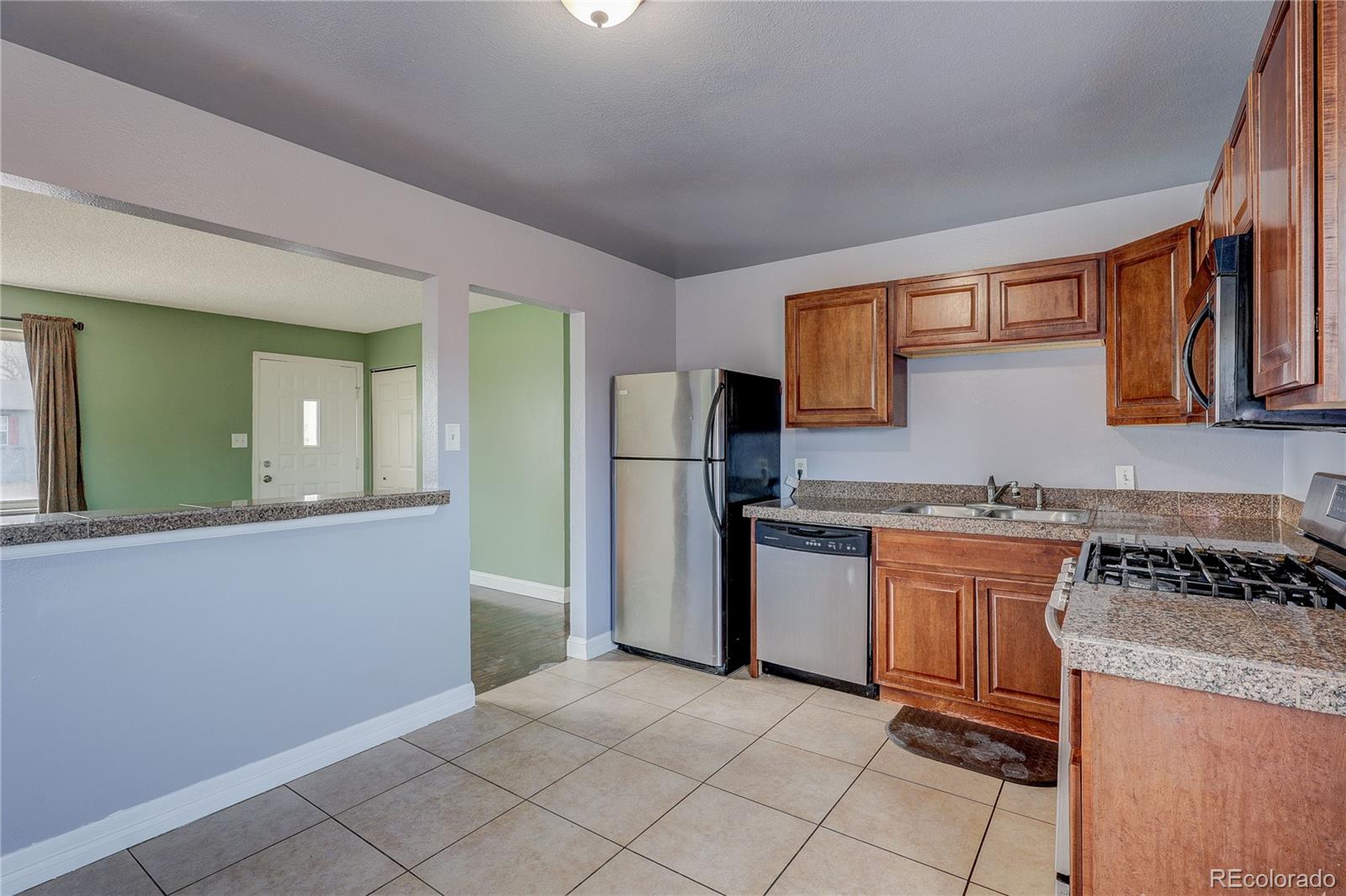 MLS Image #8 for 5557  billings street,denver, Colorado