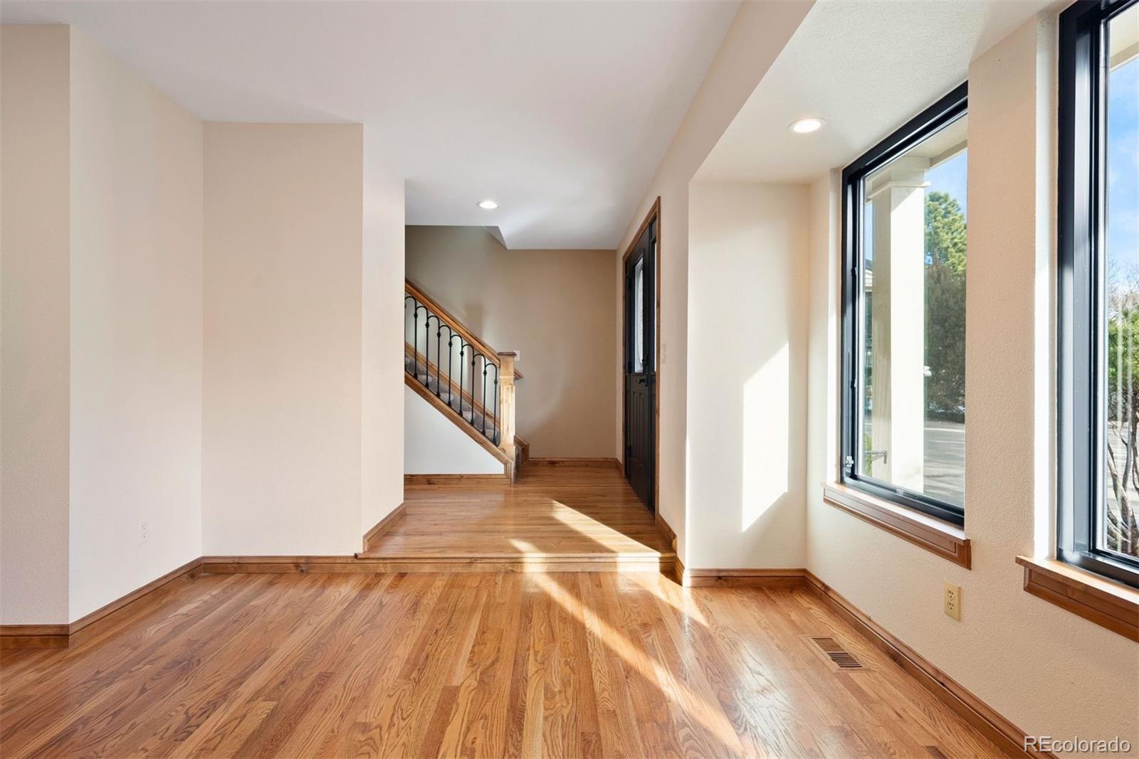 MLS Image #11 for 5480  broadmoor bluffs drive,colorado springs, Colorado