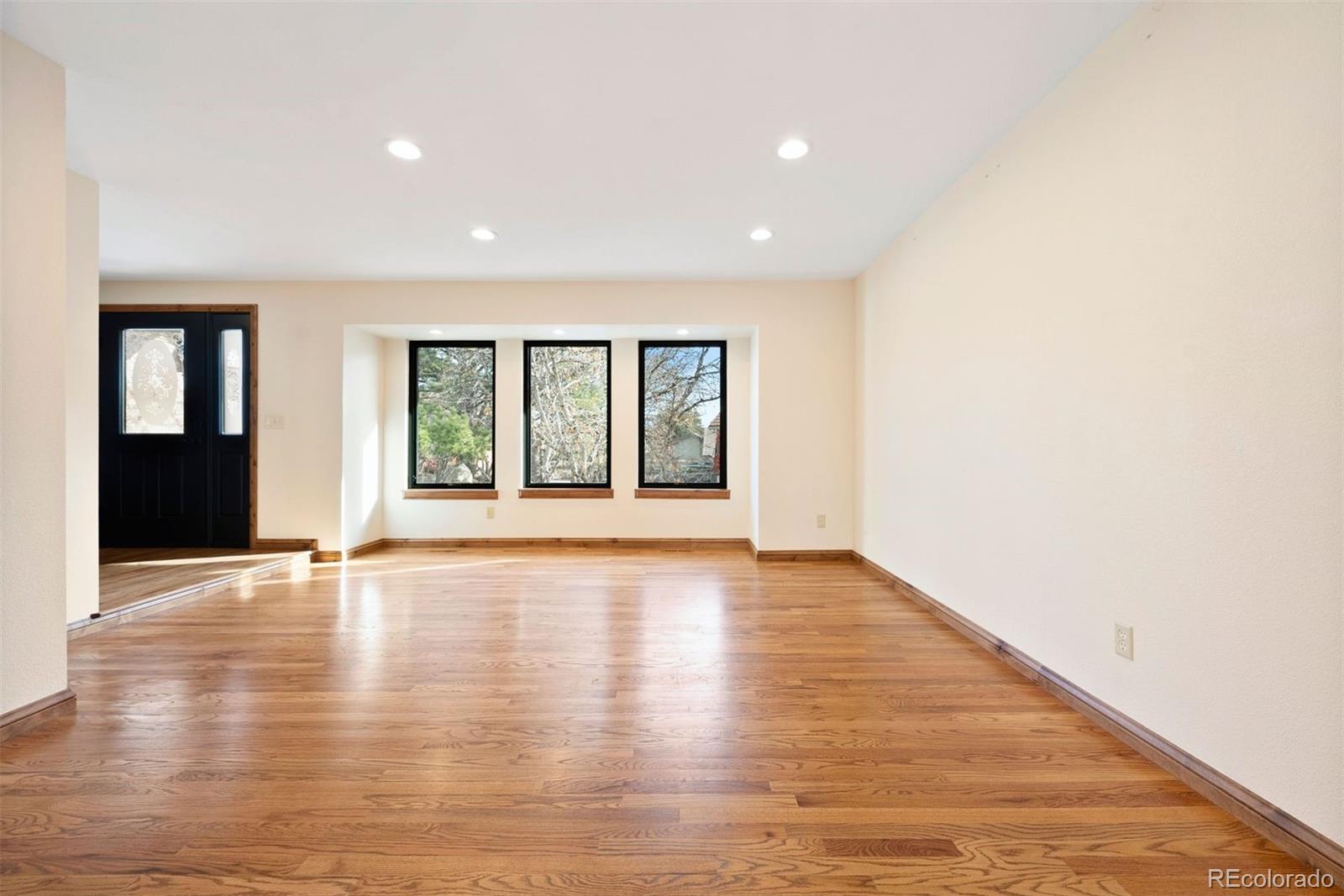 MLS Image #12 for 5480  broadmoor bluffs drive,colorado springs, Colorado