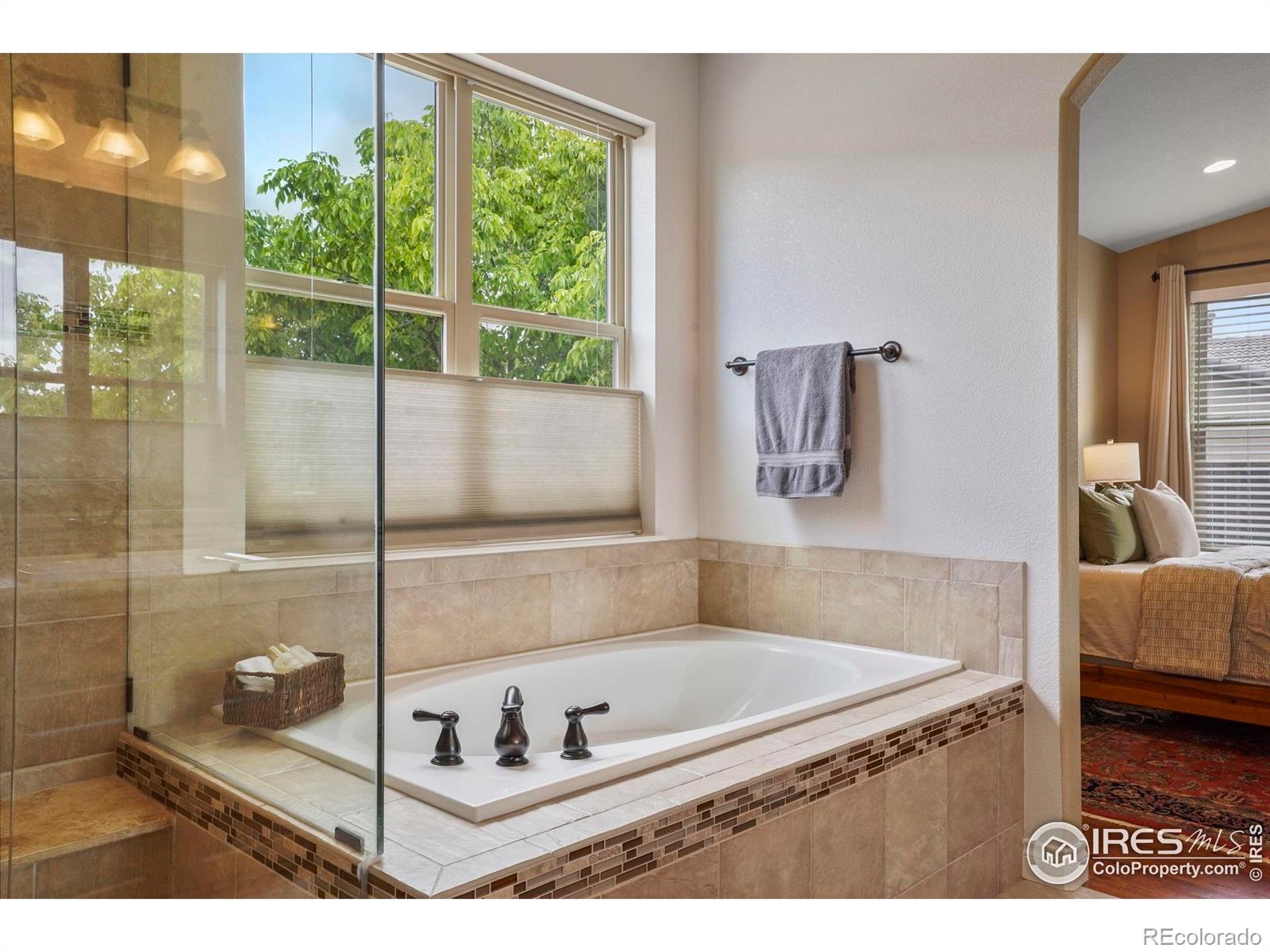 MLS Image #16 for 2353 s juniper way,lakewood, Colorado