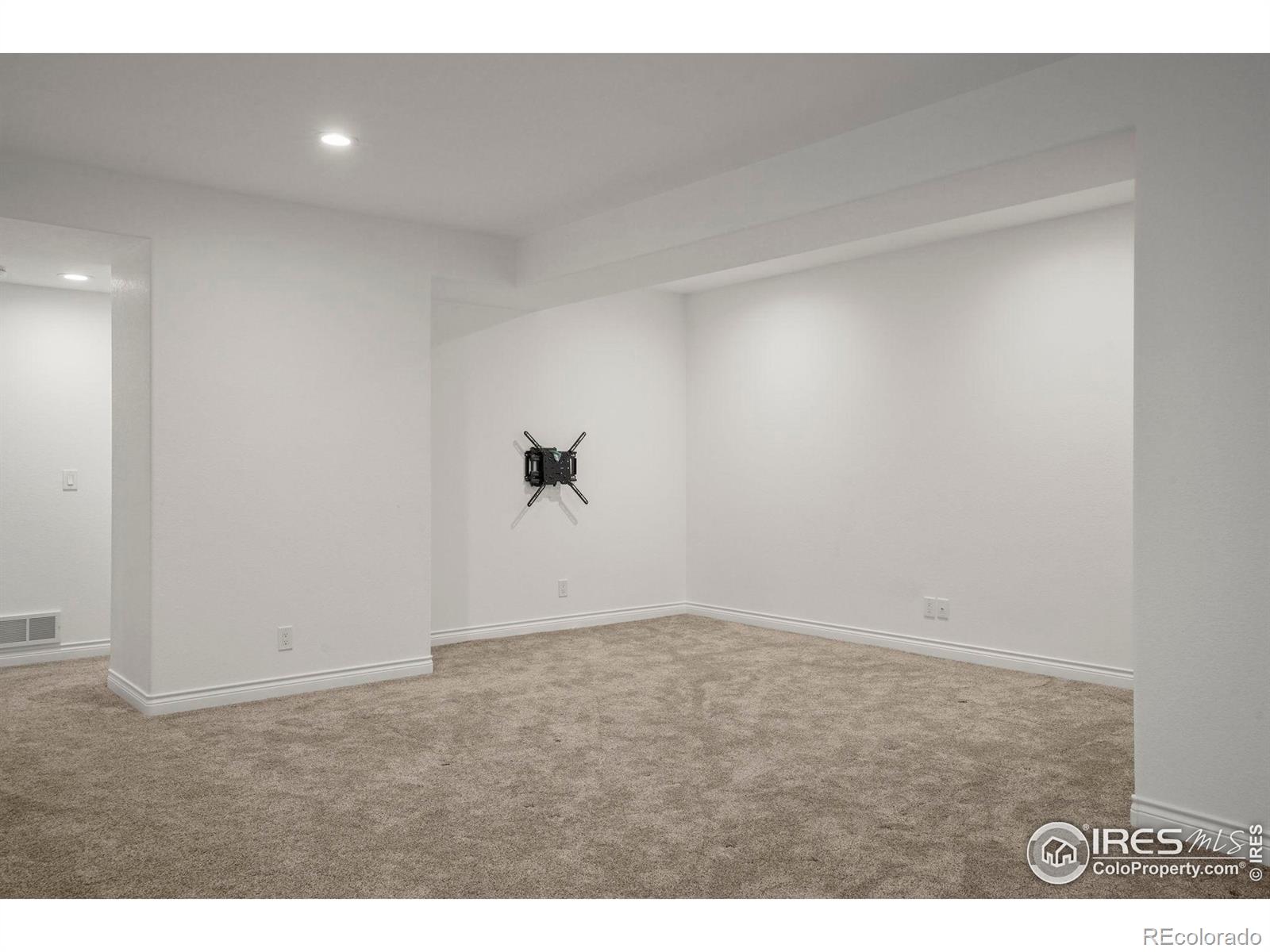 MLS Image #22 for 2353 s juniper way,lakewood, Colorado