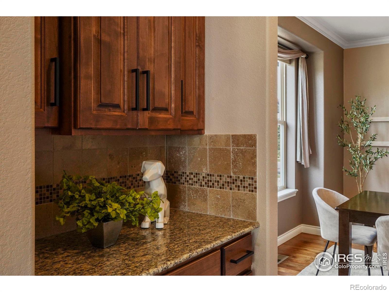 MLS Image #6 for 2353 s juniper way,lakewood, Colorado