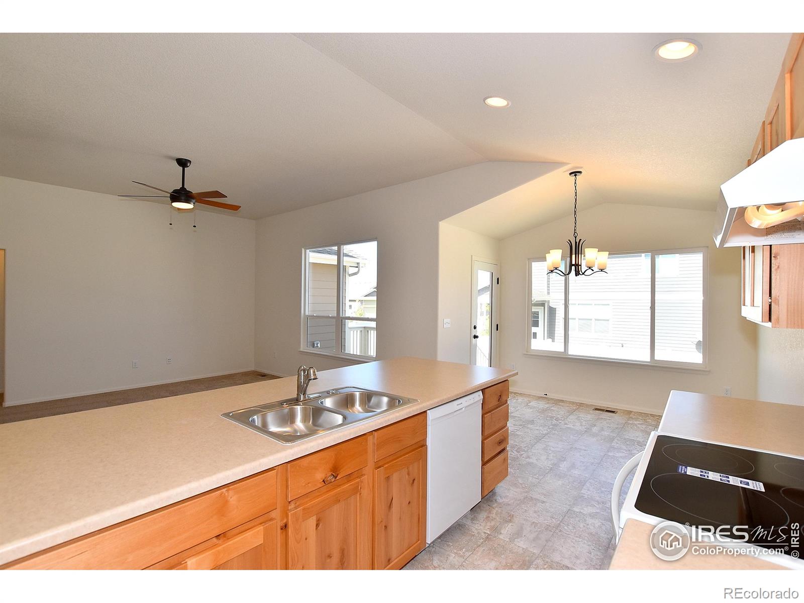 MLS Image #15 for 4815  grapevine way,johnstown, Colorado