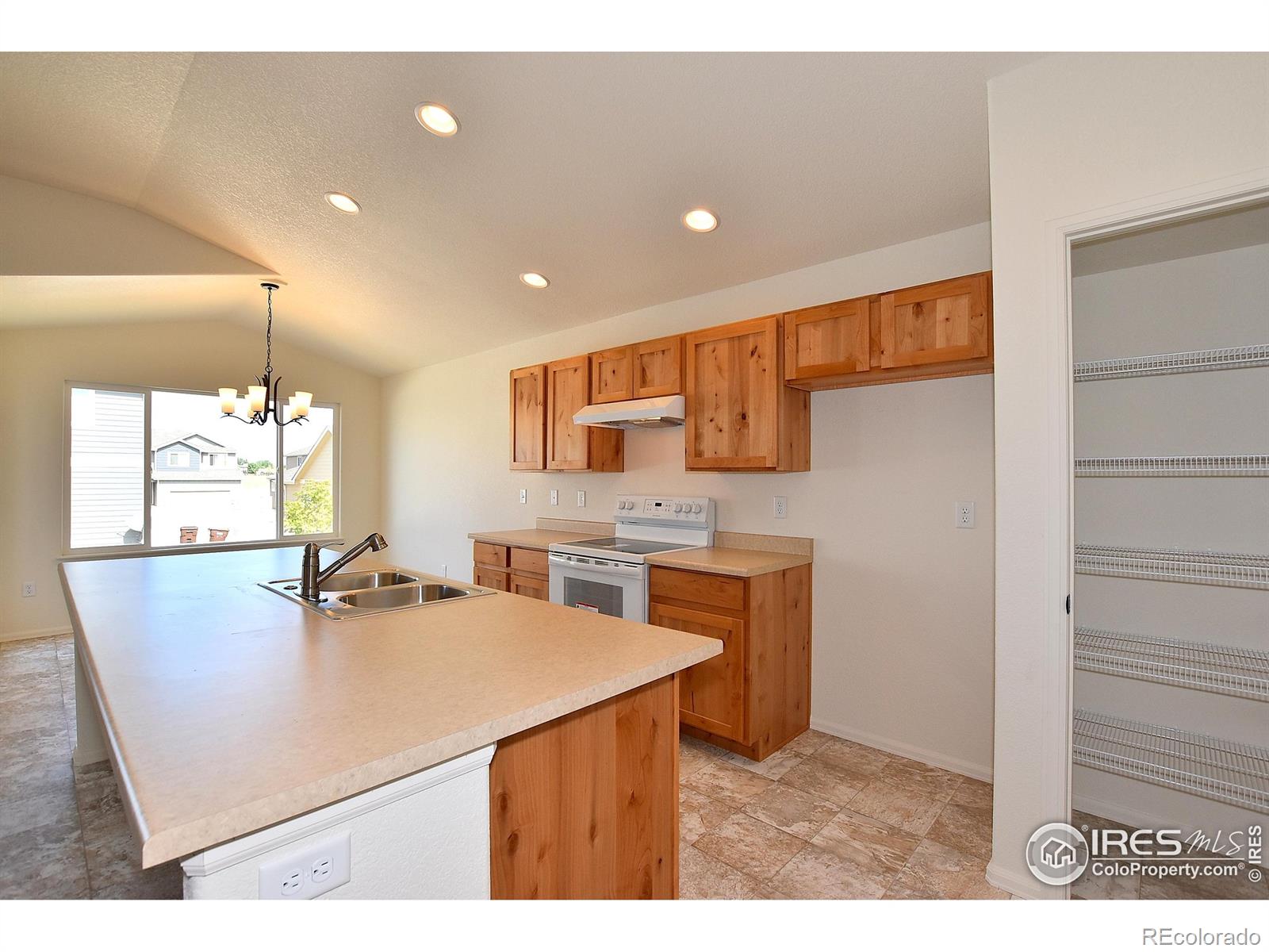 MLS Image #19 for 4815  grapevine way,johnstown, Colorado