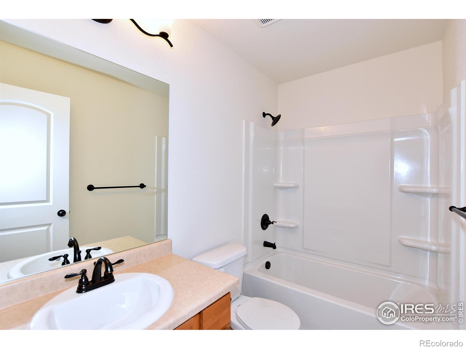 MLS Image #27 for 4815  grapevine way,johnstown, Colorado