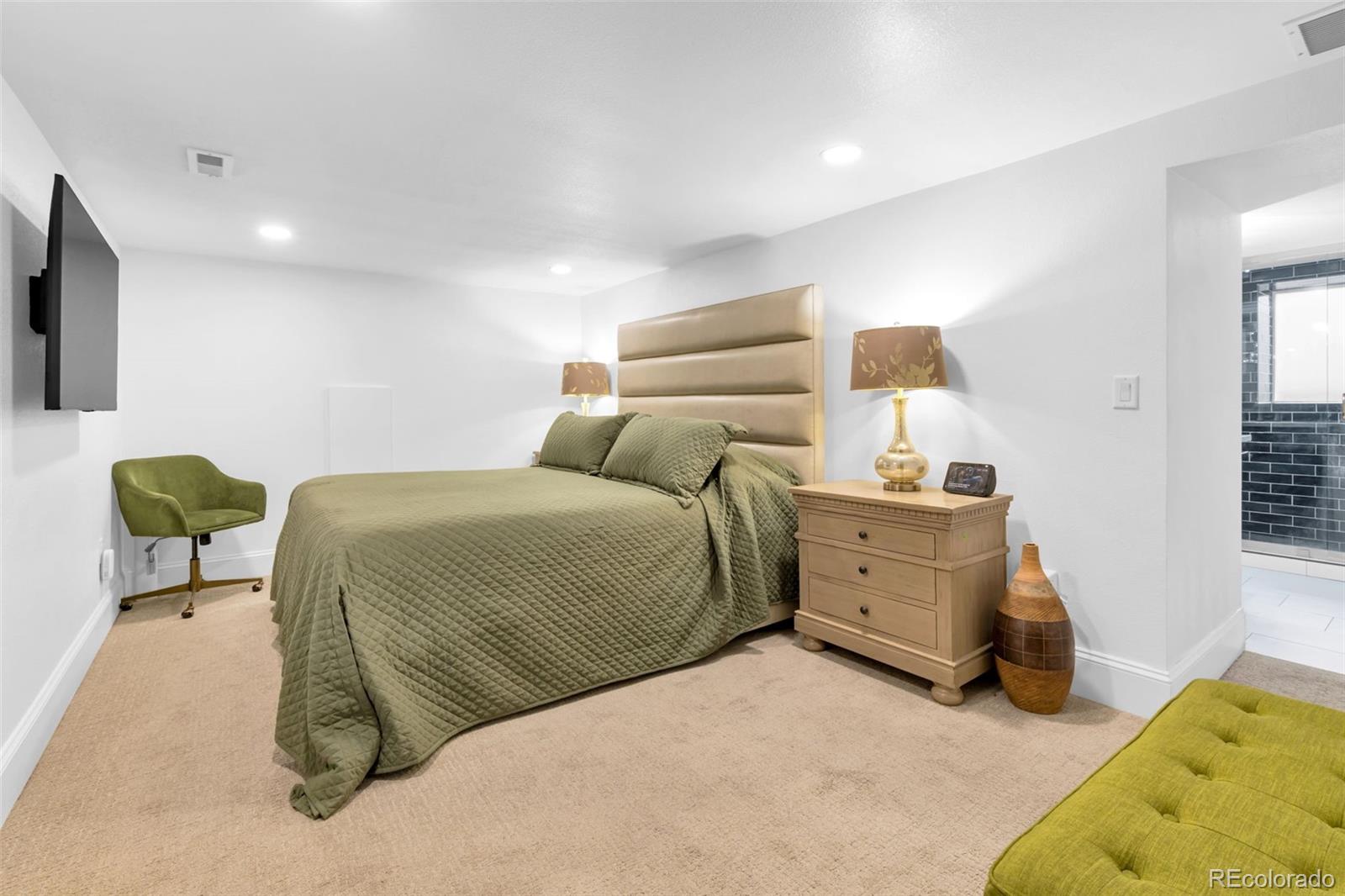 MLS Image #19 for 1406 n madison street,denver, Colorado