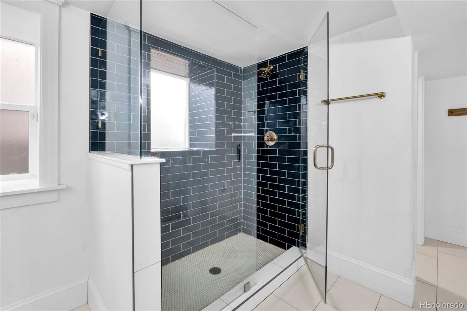 MLS Image #22 for 1406 n madison street,denver, Colorado