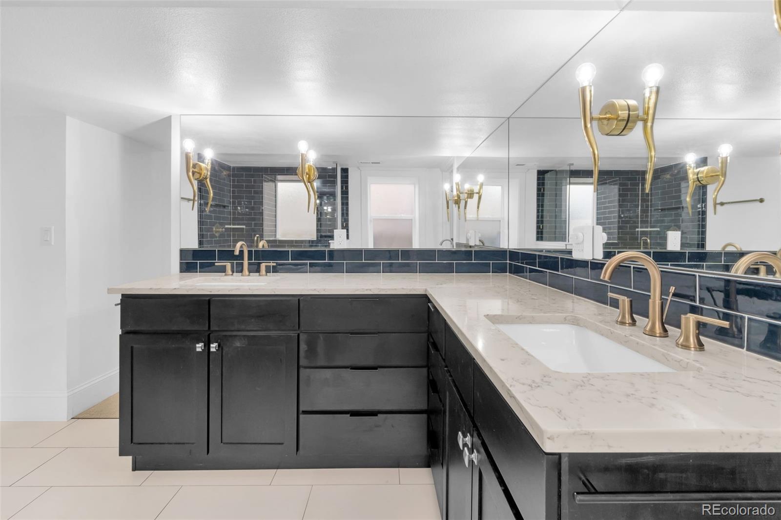 MLS Image #24 for 1406 n madison street,denver, Colorado