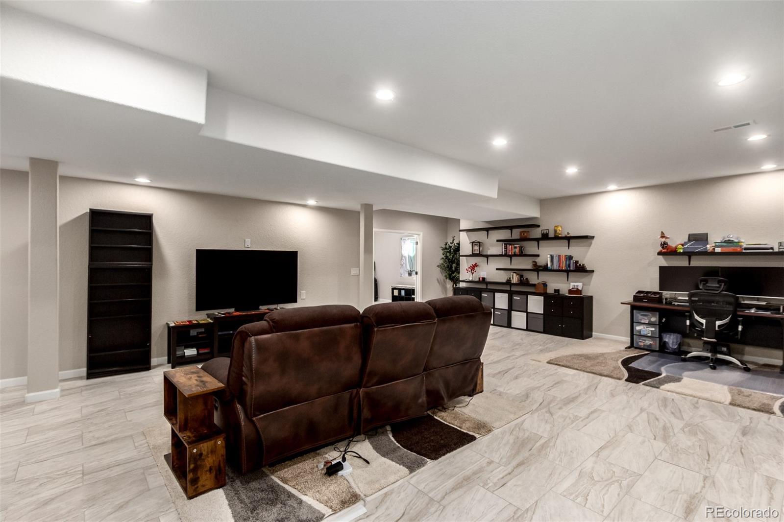 MLS Image #23 for 25876 e maple place,aurora, Colorado
