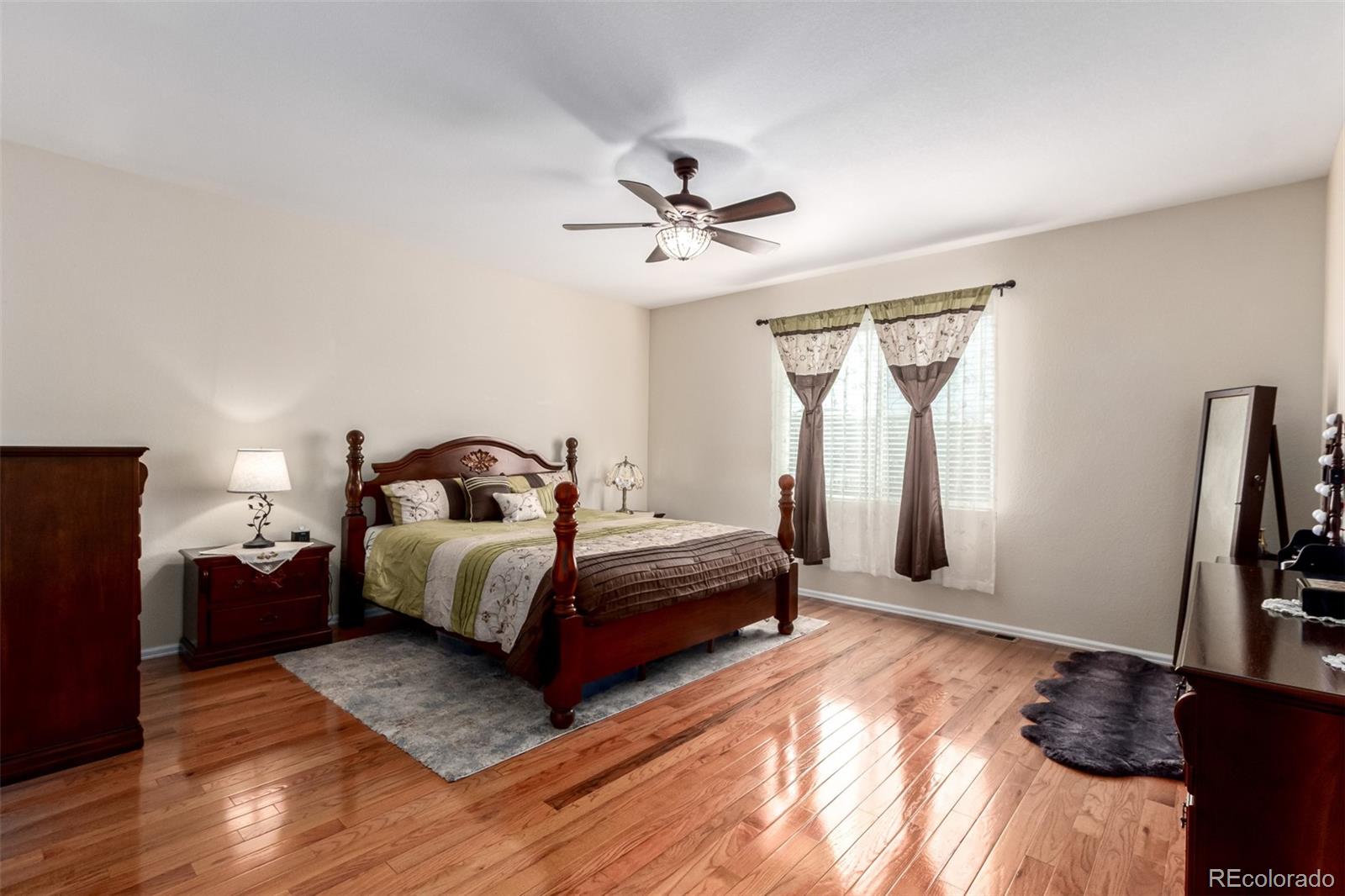 MLS Image #8 for 25876 e maple place,aurora, Colorado