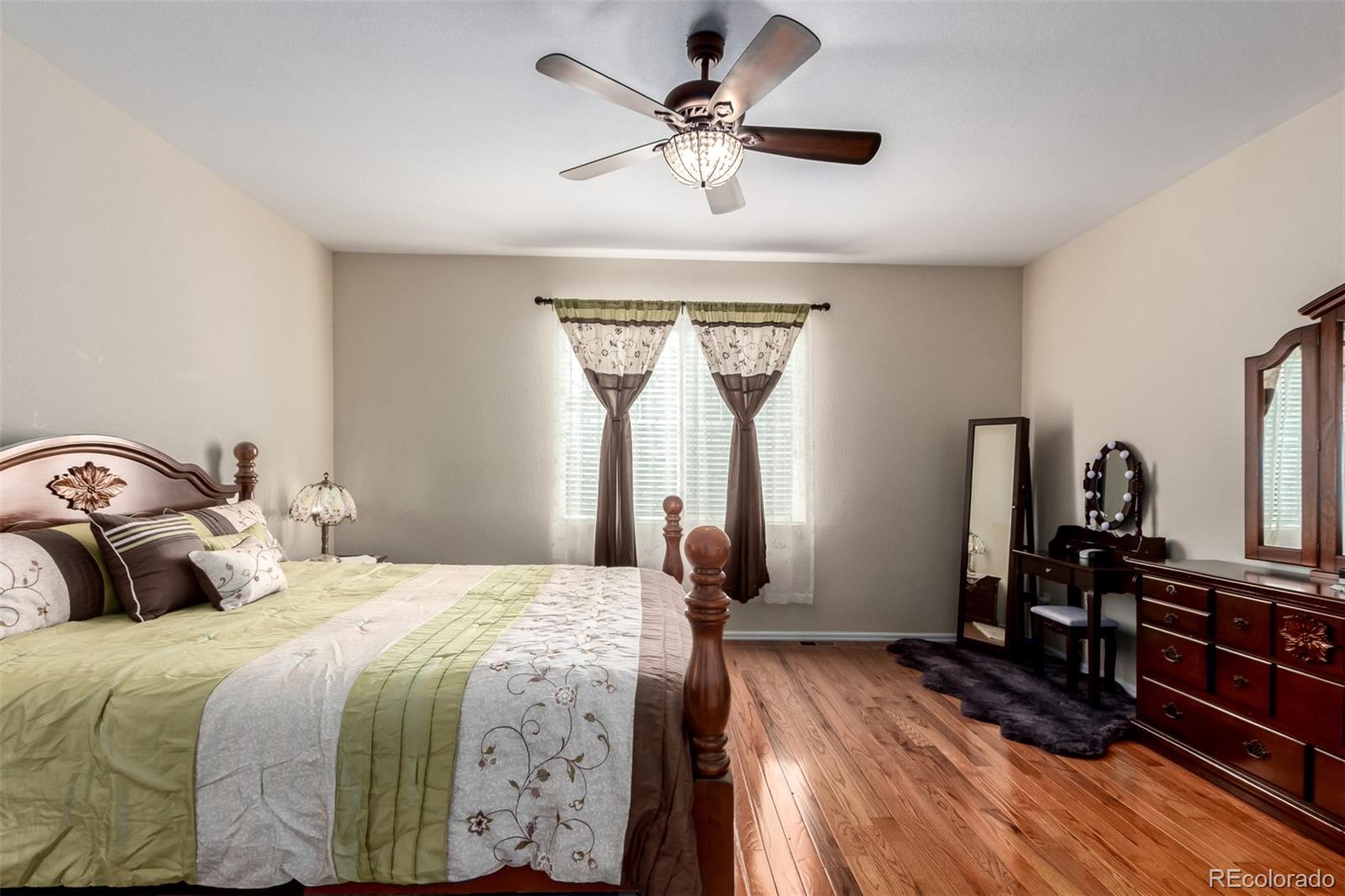 MLS Image #9 for 25876 e maple place,aurora, Colorado