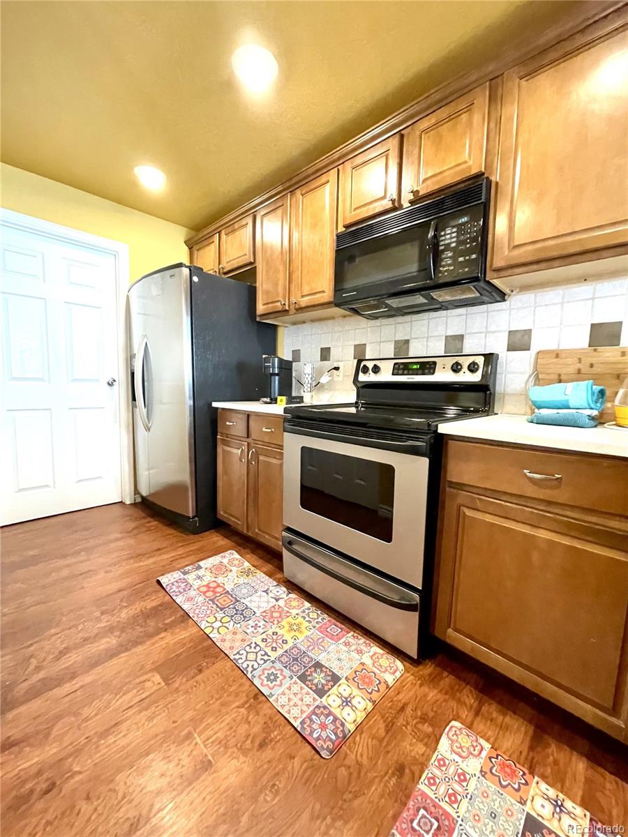 MLS Image #14 for 10330 w jewell  a,lakewood, Colorado