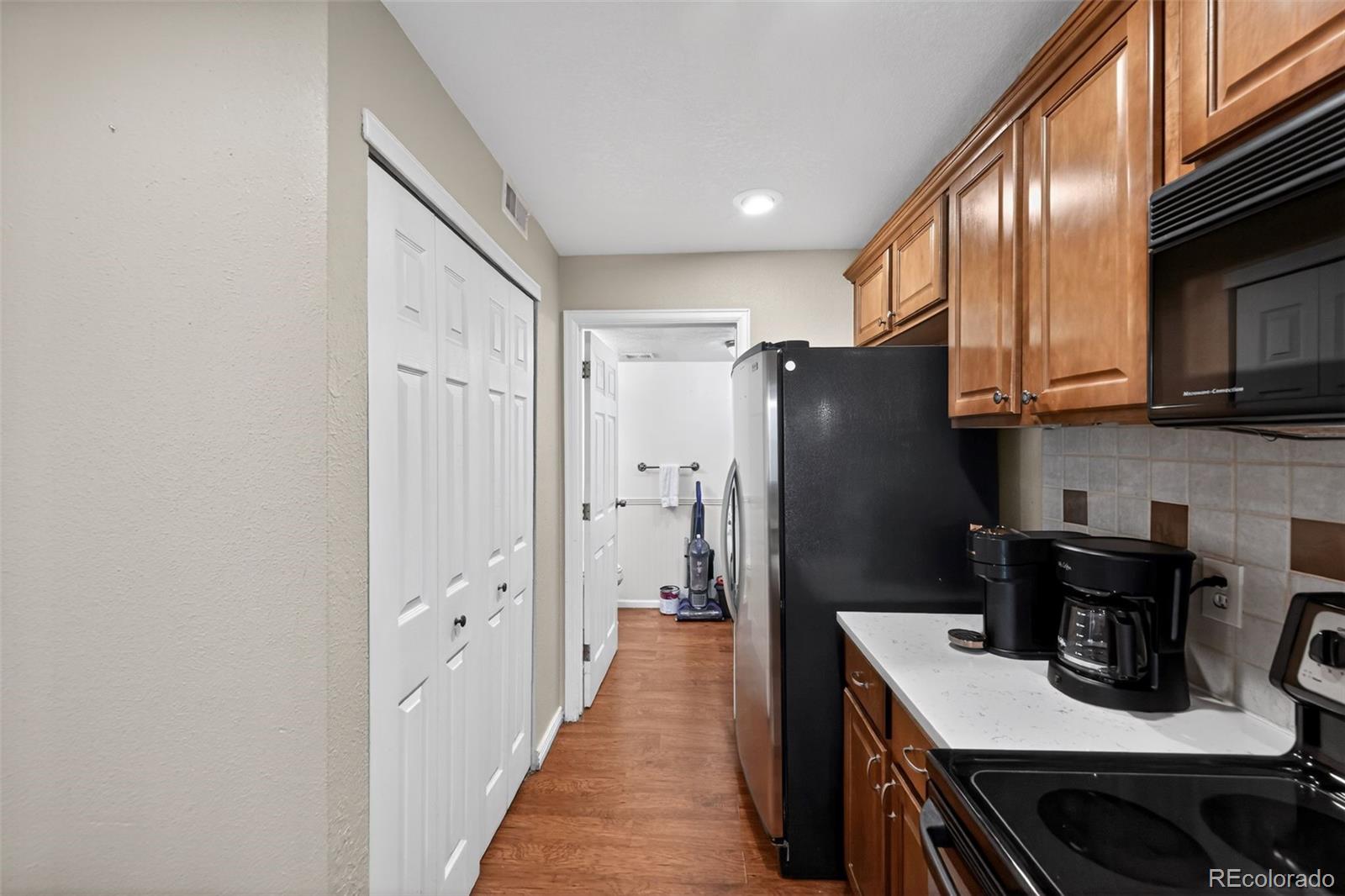 MLS Image #15 for 10330 w jewell  a,lakewood, Colorado