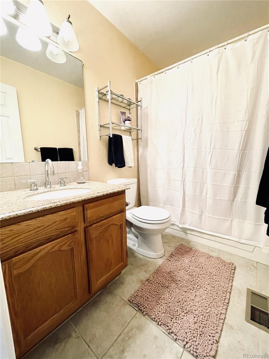 MLS Image #21 for 10330 w jewell  a,lakewood, Colorado