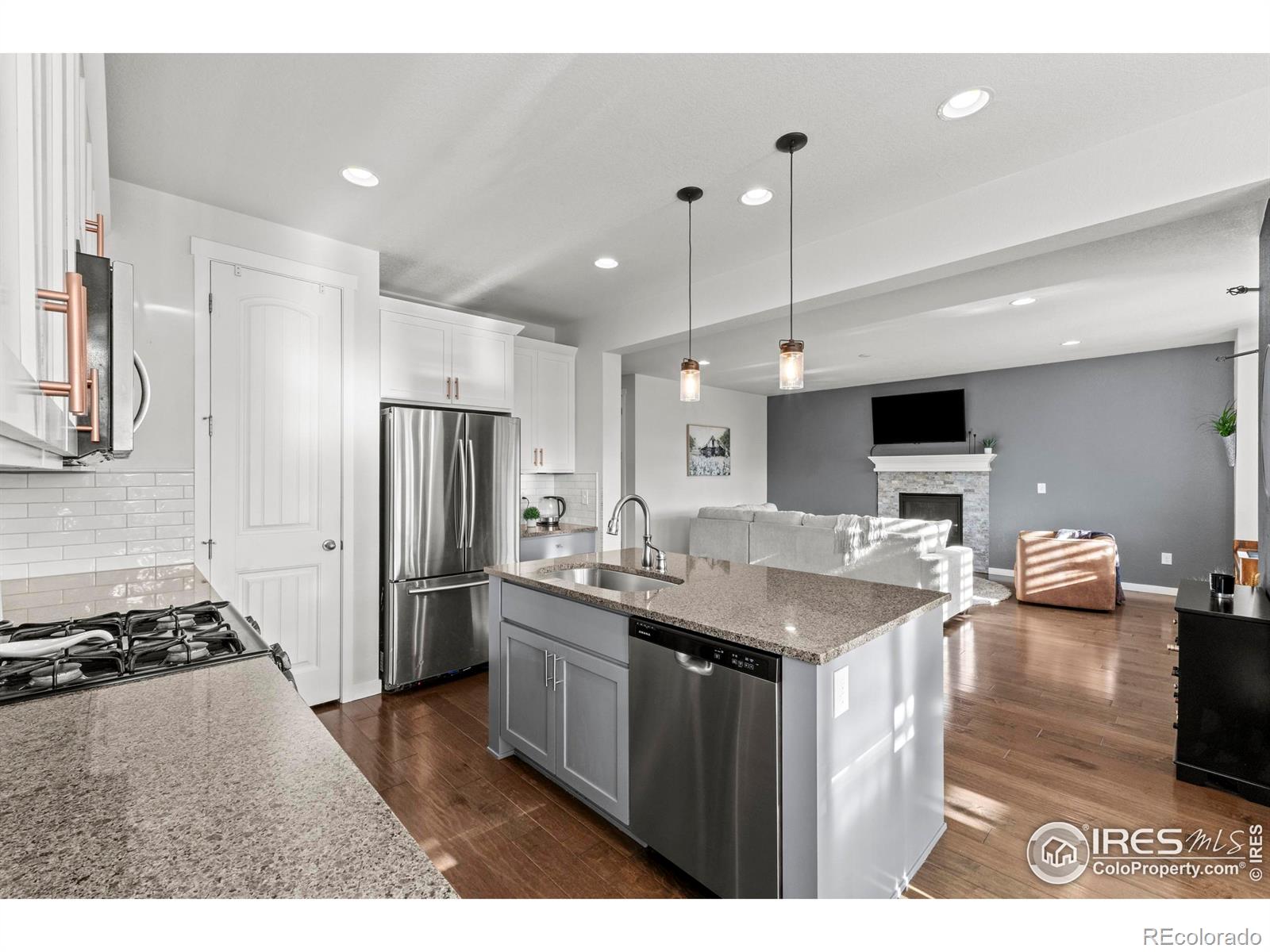 MLS Image #15 for 553  hillspire drive,windsor, Colorado