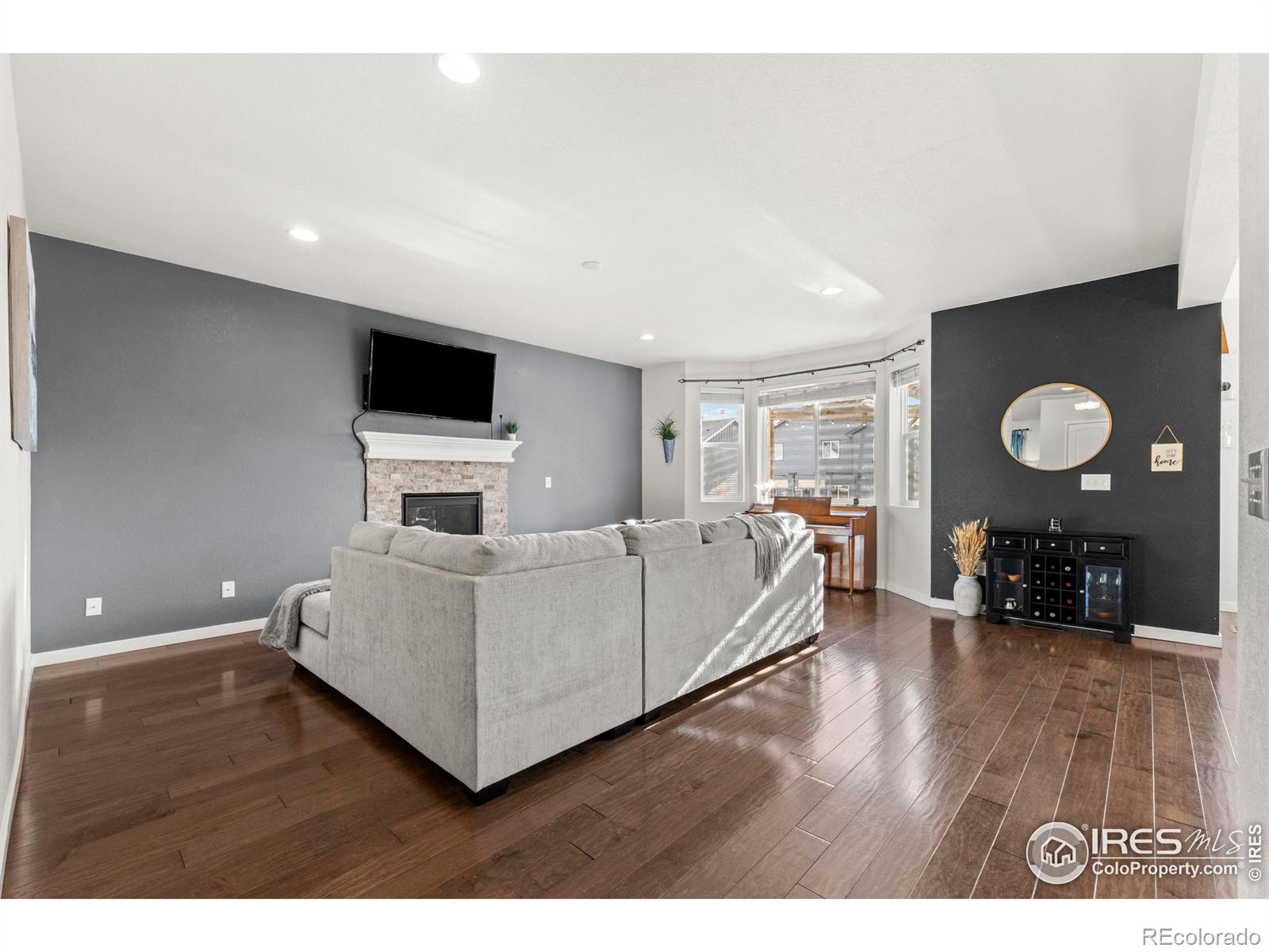 MLS Image #7 for 553  hillspire drive,windsor, Colorado