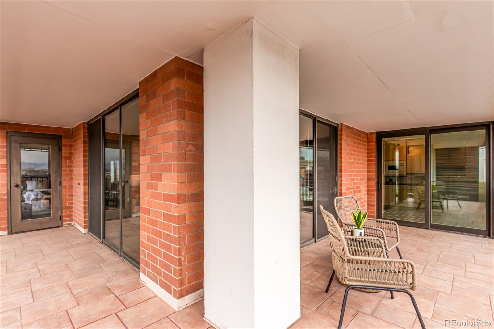 MLS Image #14 for 1551  larimer street,denver, Colorado