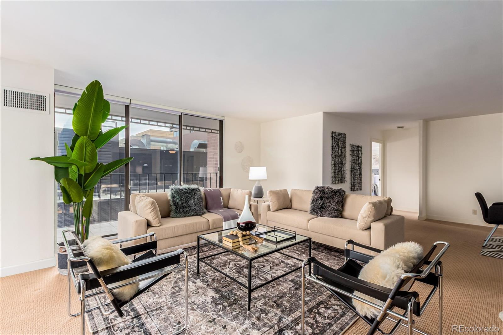 MLS Image #9 for 1551  larimer street,denver, Colorado
