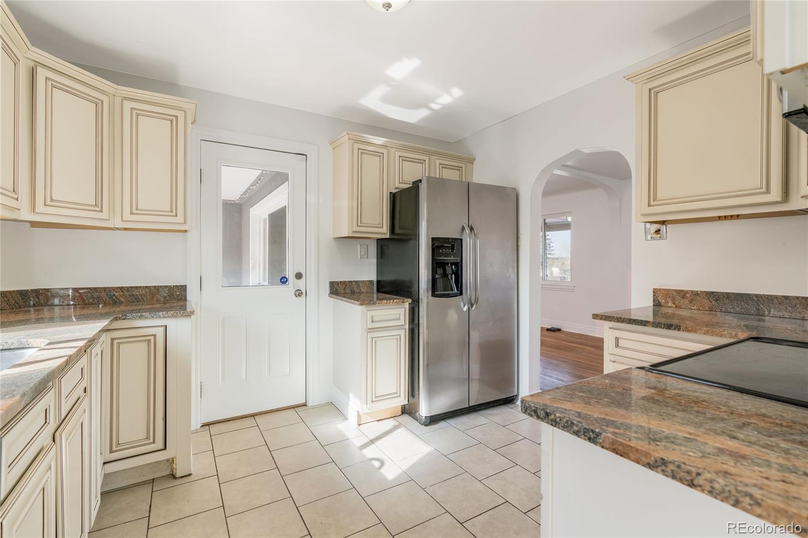 MLS Image #5 for 2900 e 36th avenue,denver, Colorado