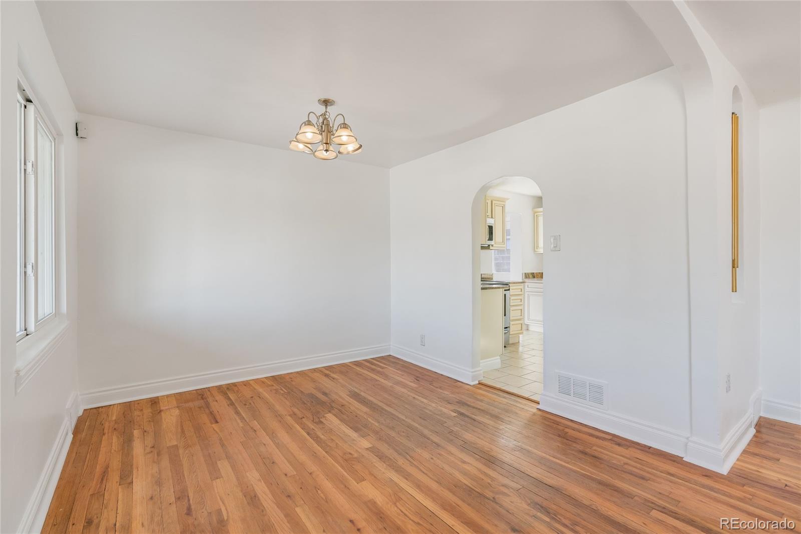 MLS Image #8 for 2900 e 36th avenue,denver, Colorado