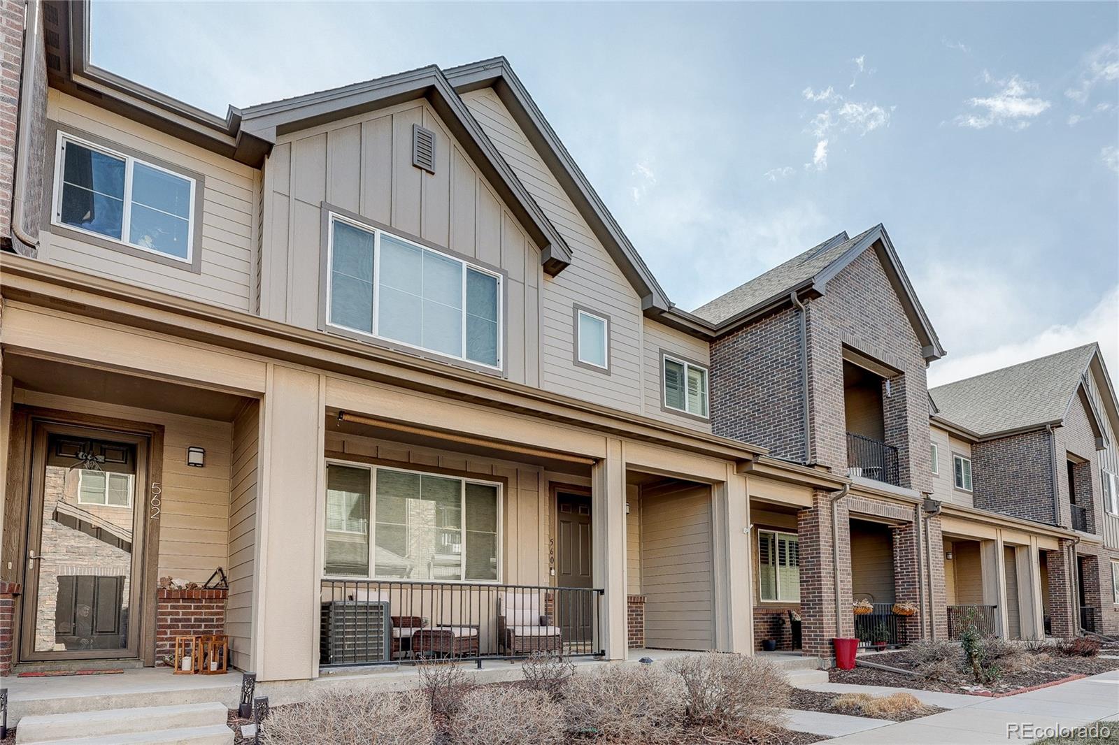 MLS Image #1 for 560 e dry creek place,littleton, Colorado