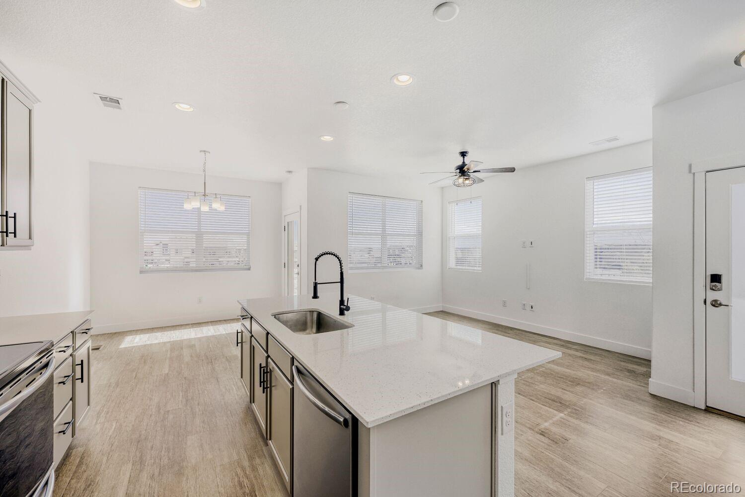 MLS Image #11 for 9716  ash lane ,thornton, Colorado