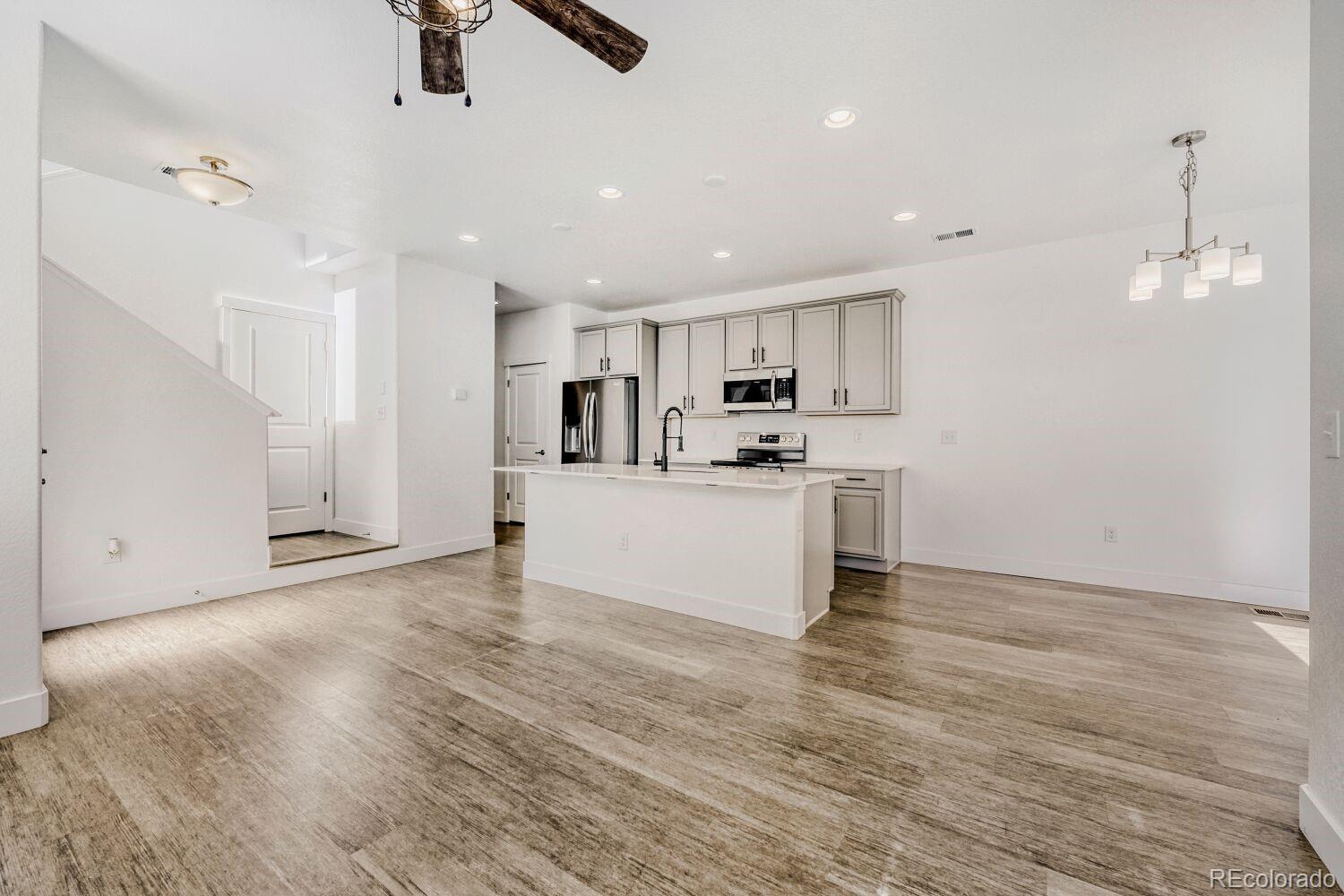 MLS Image #6 for 9716  ash lane ,thornton, Colorado