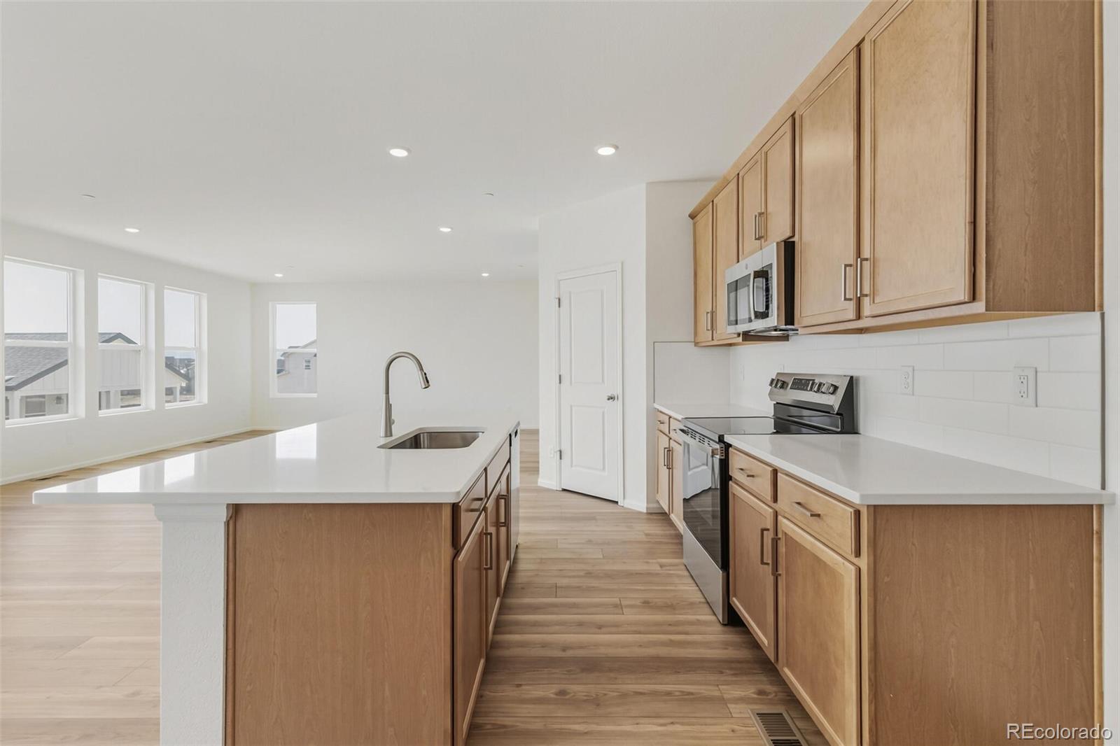 MLS Image #16 for 13566 e 110th drive,commerce city, Colorado