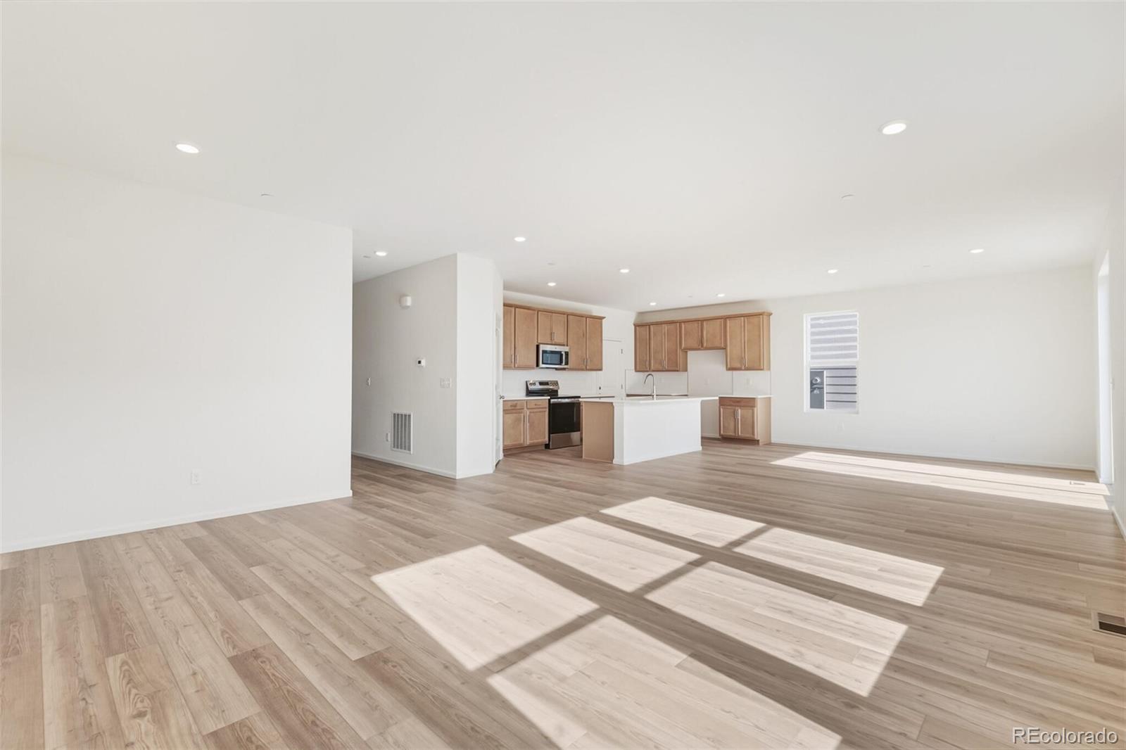 MLS Image #3 for 13566 e 110th drive,commerce city, Colorado