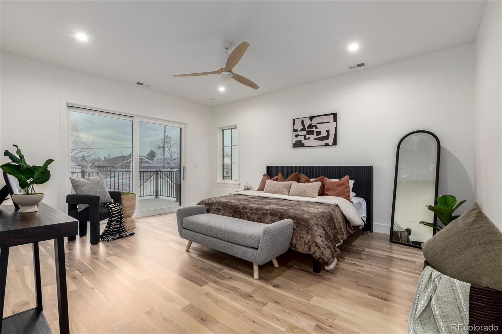 MLS Image #10 for 2056 s ogden street,denver, Colorado