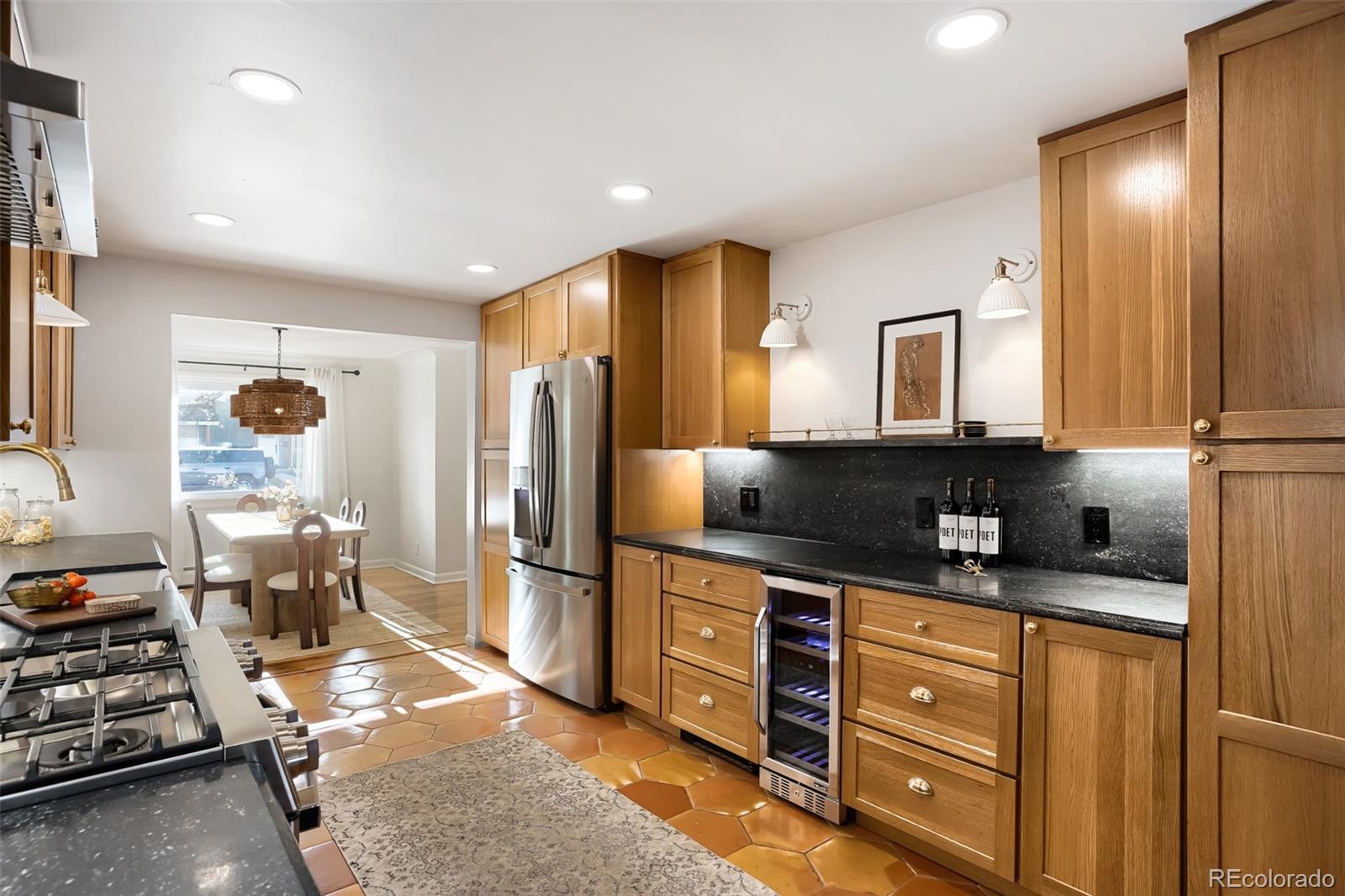 MLS Image #11 for 2098  marshall street,edgewater, Colorado