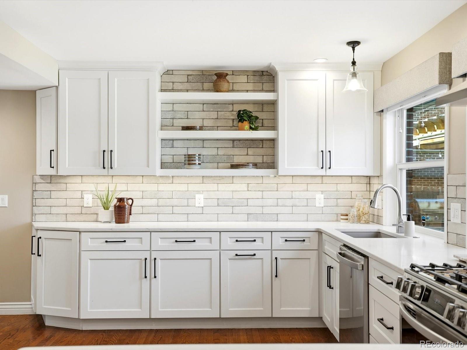 MLS Image #15 for 2544 s krameria street,denver, Colorado