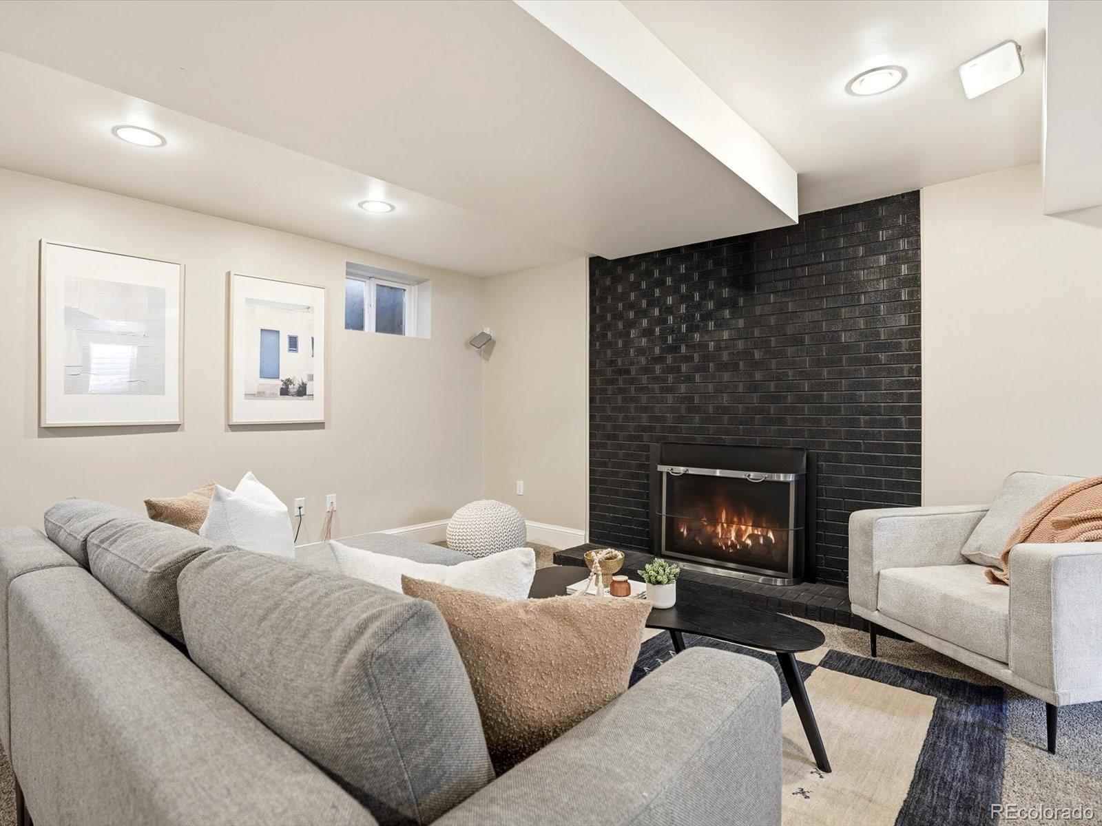 MLS Image #27 for 2544 s krameria street,denver, Colorado