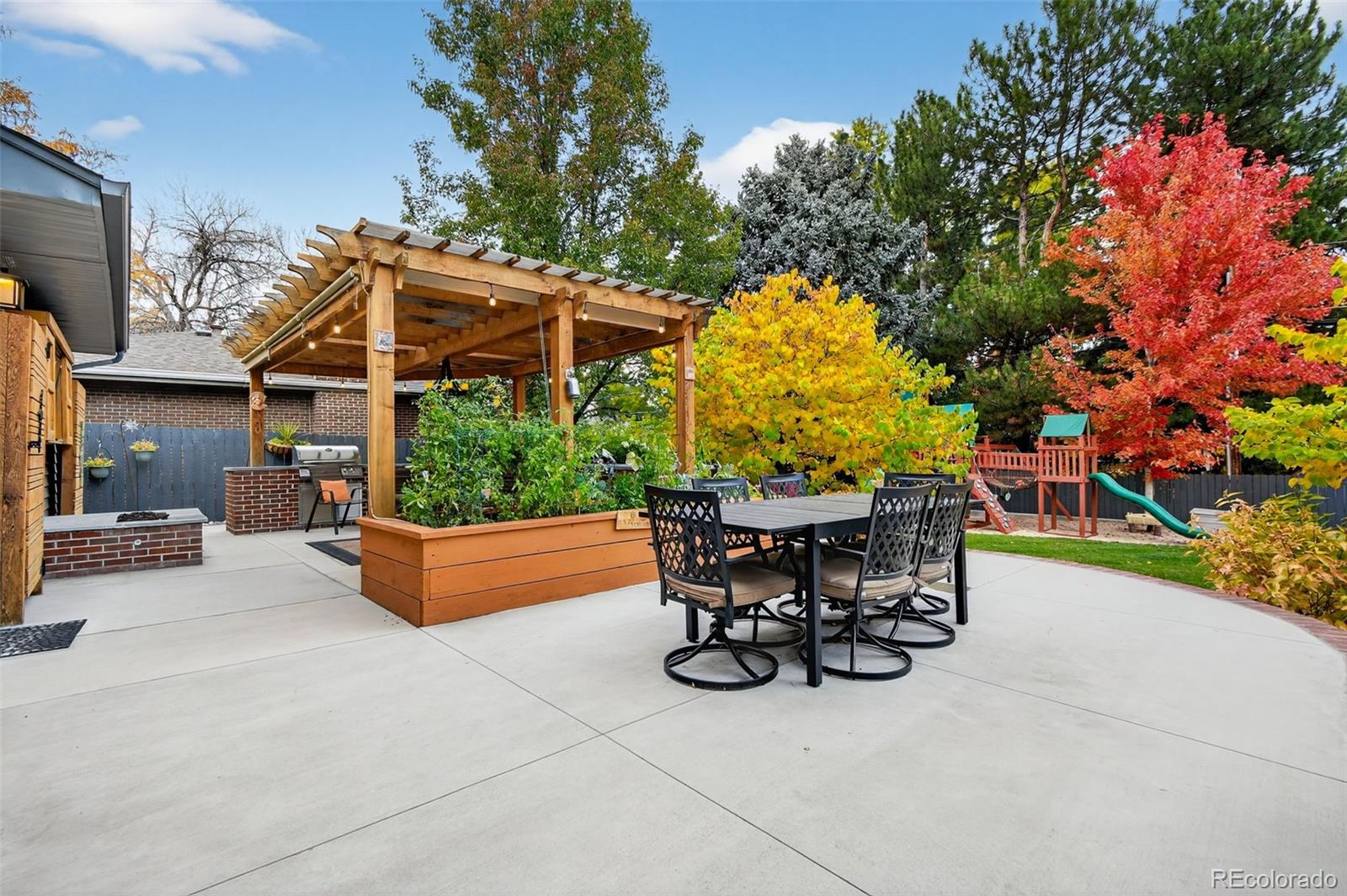 MLS Image #32 for 2544 s krameria street,denver, Colorado